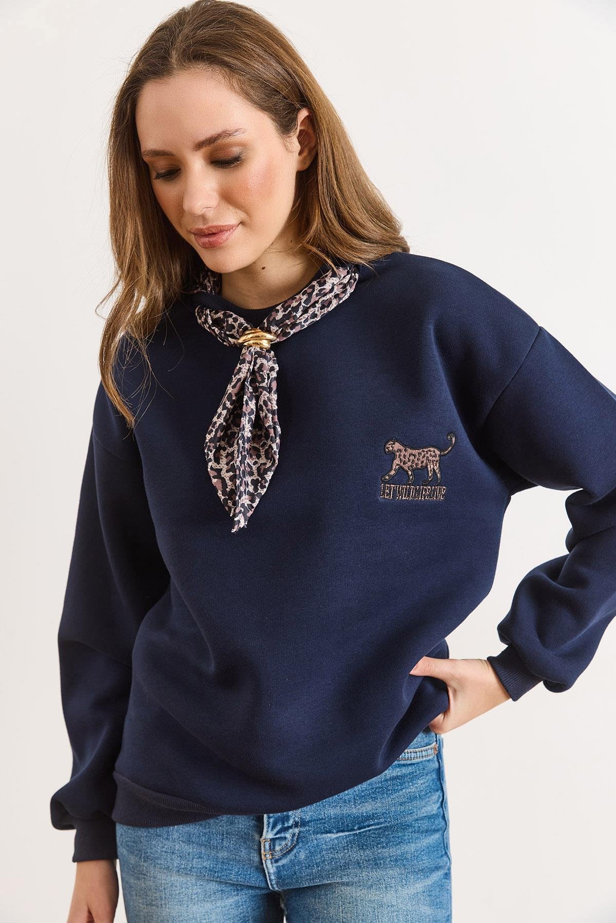 Fular Detaylı Şardonlu Sweatshirt Lacivert