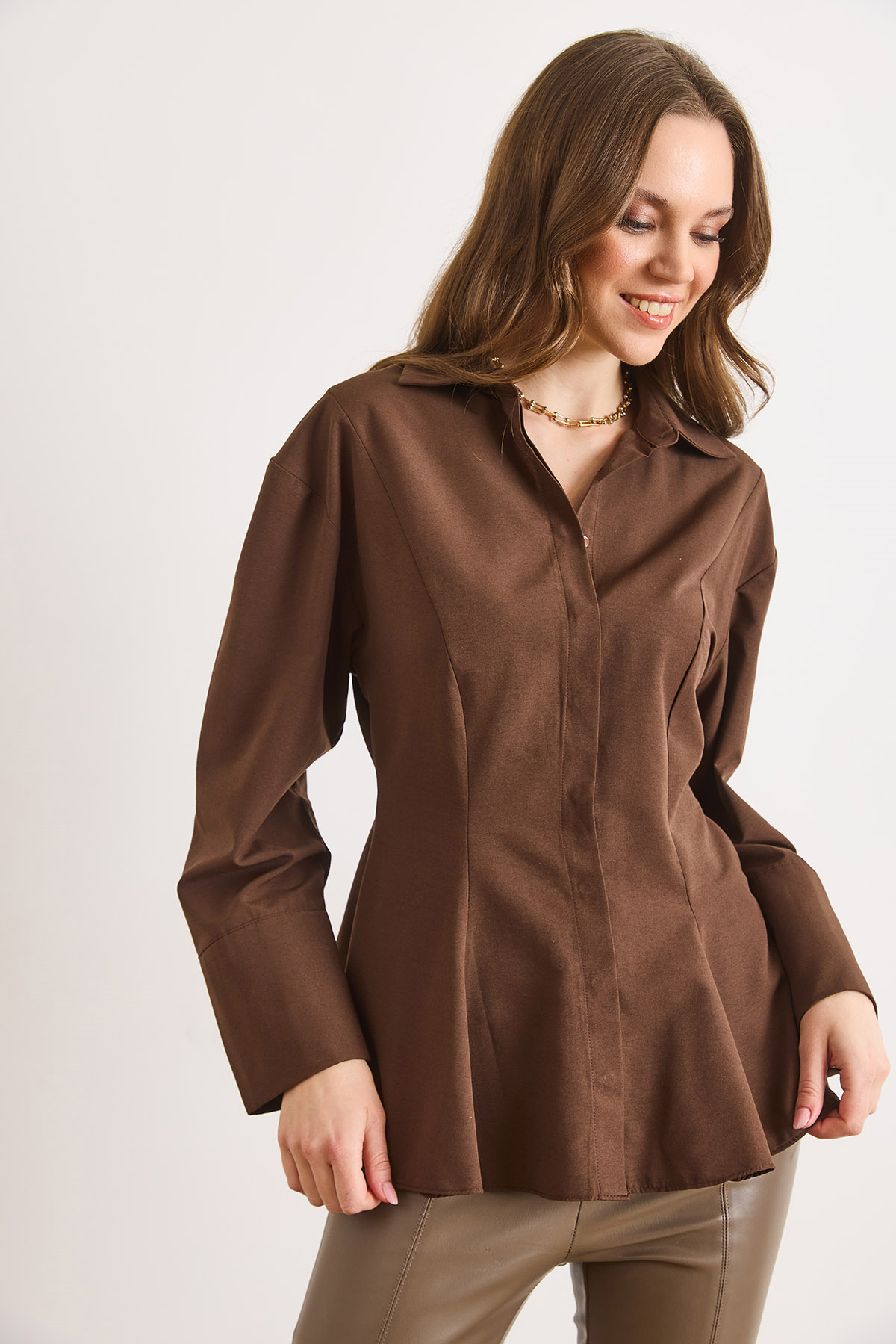 Gizli Patlı Dikiş Detaylı Peplum Gömlek Kahverengi