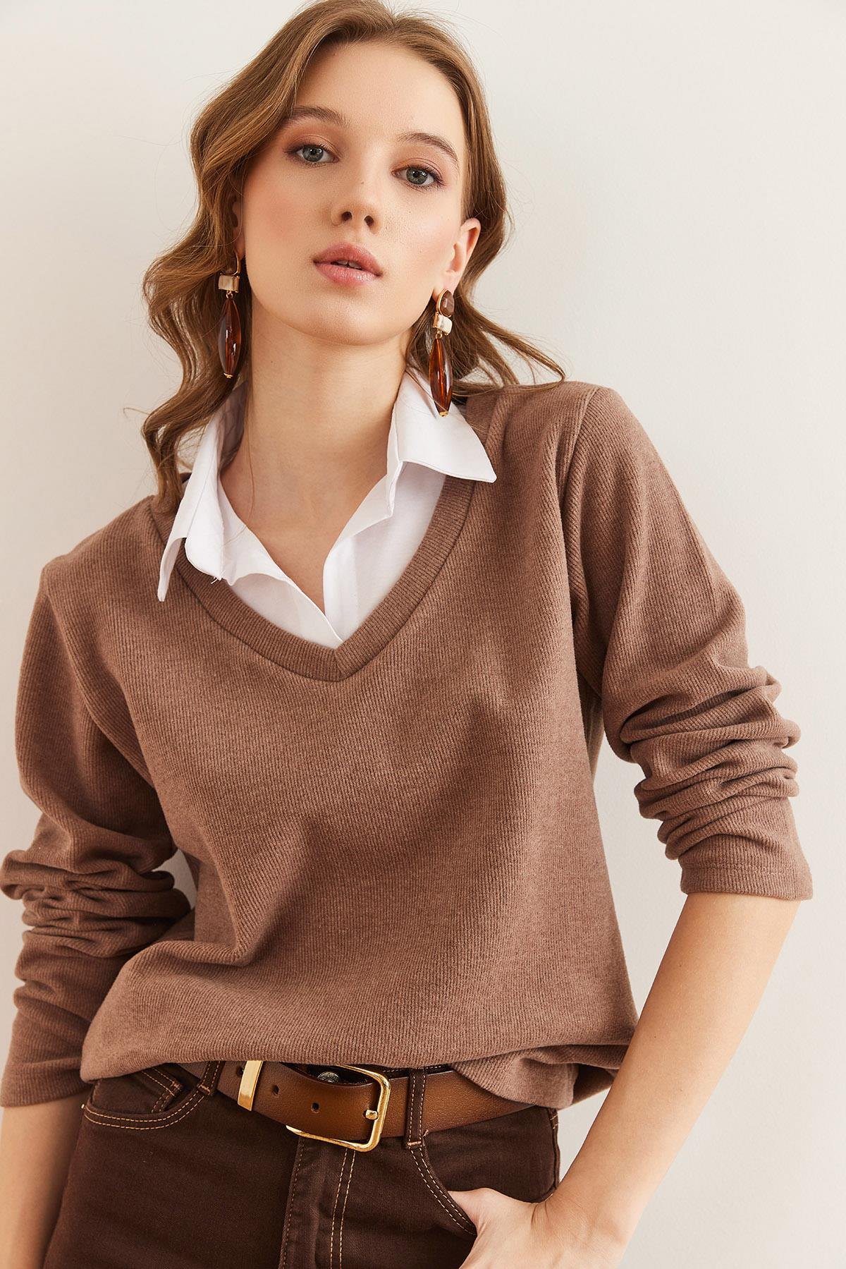 Gömlek Yaka Detaylı Selanik Bluz Camel