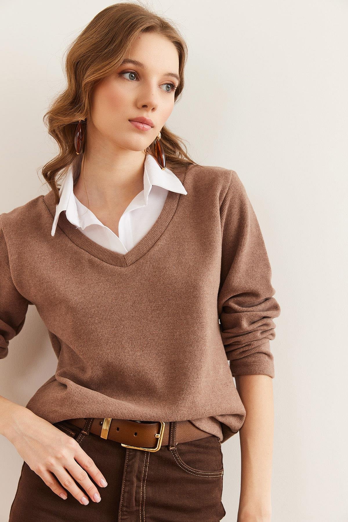 Gömlek Yaka Detaylı Selanik Bluz Camel