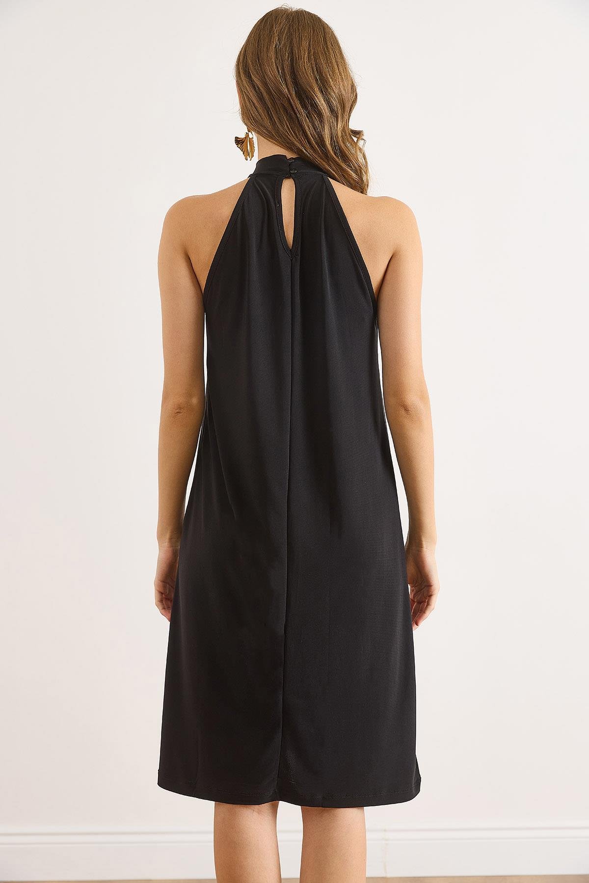 Halter Yaka Mini Dökümlü Elbise Siyah