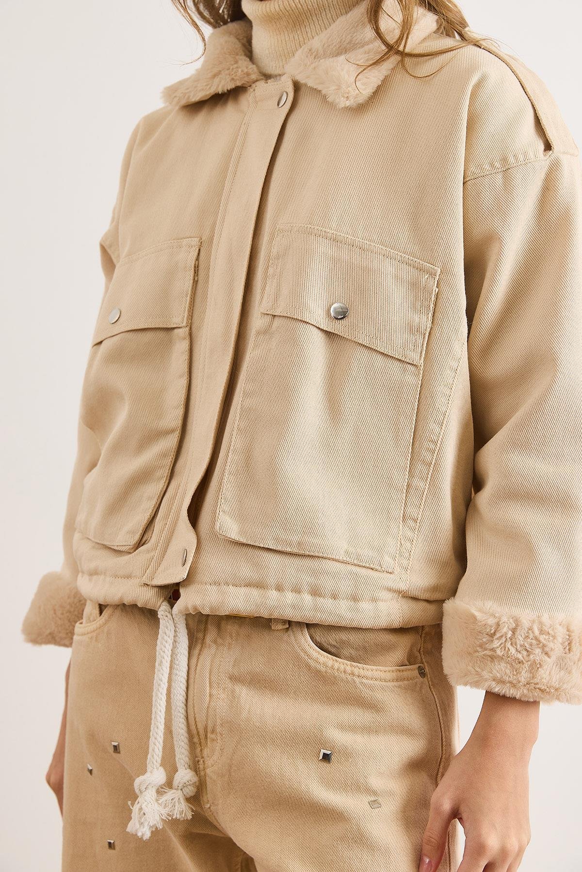 İçi Kürk Detaylı Pamuk Gabardin Kaban Ekru