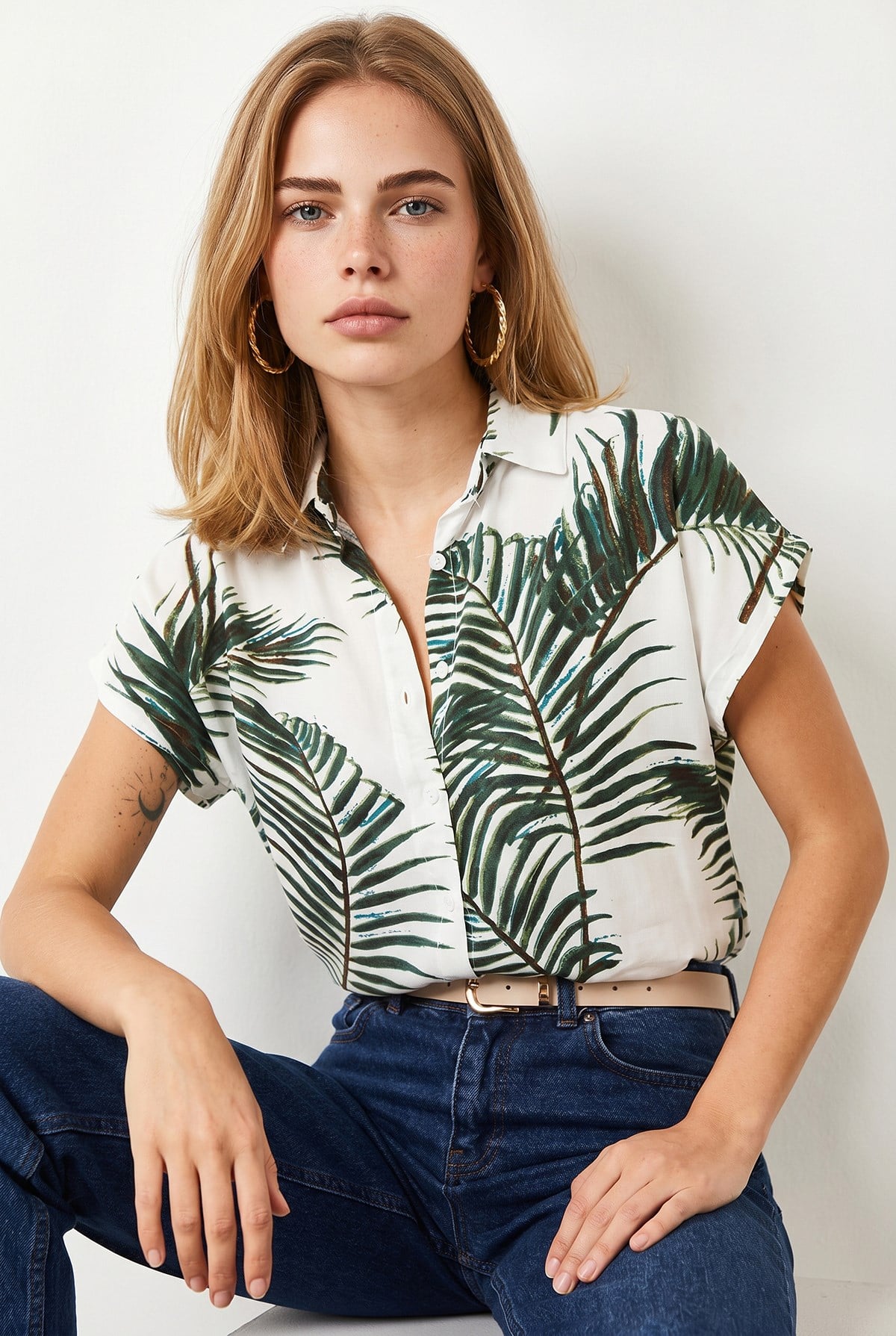Jungle Yarasa Model Dokuma Viskon Gömlek Ekru Yeşil