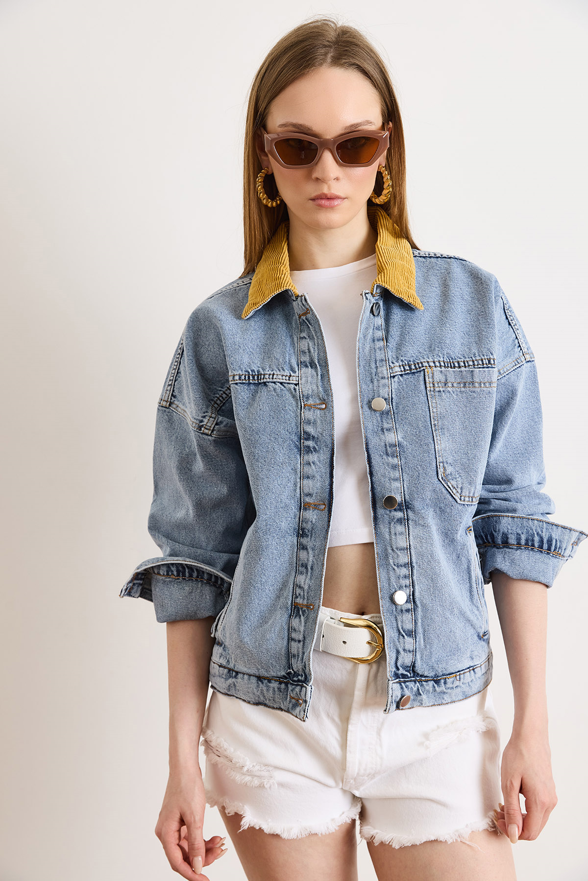Kadife Yaka Detaylı 3 Cepli Denim Ceket Açık Mavi