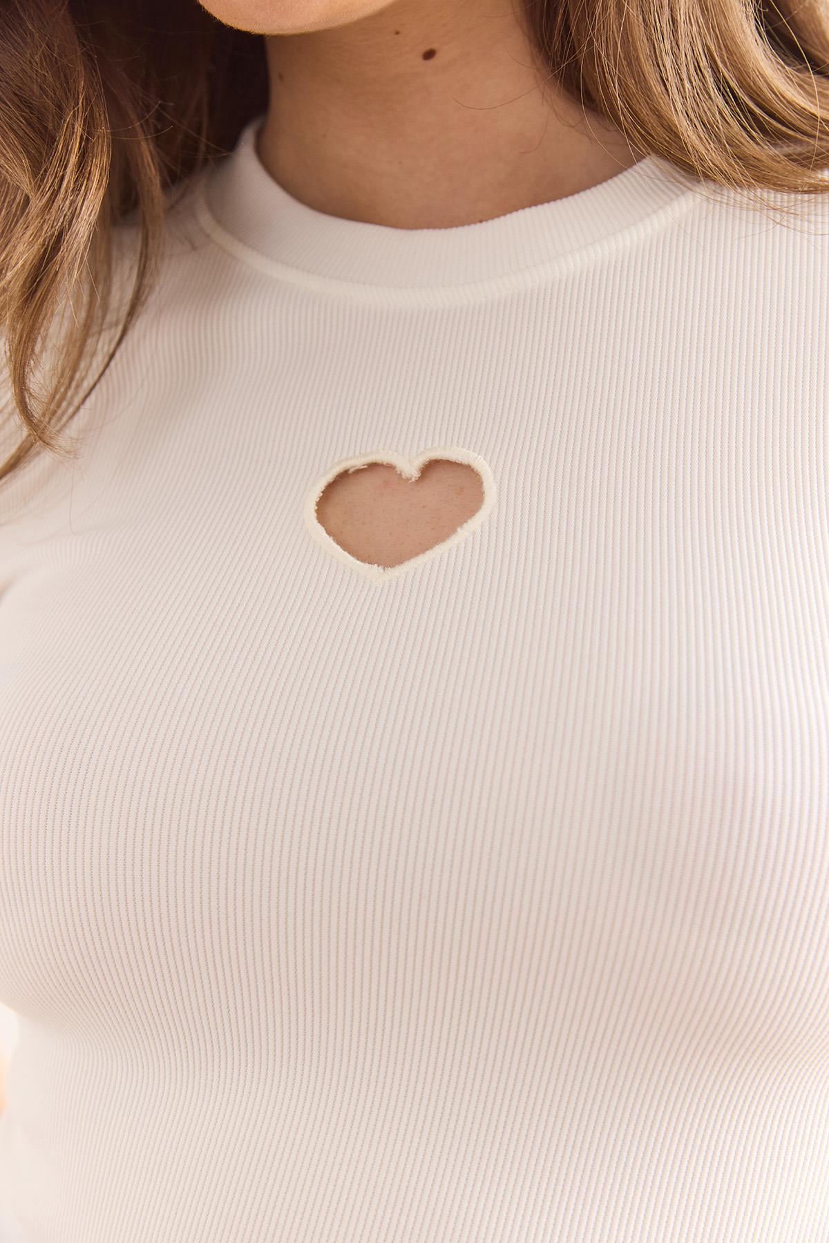 Kalp Dekolteli İnce Fitilli Crop Bluz Beyaz