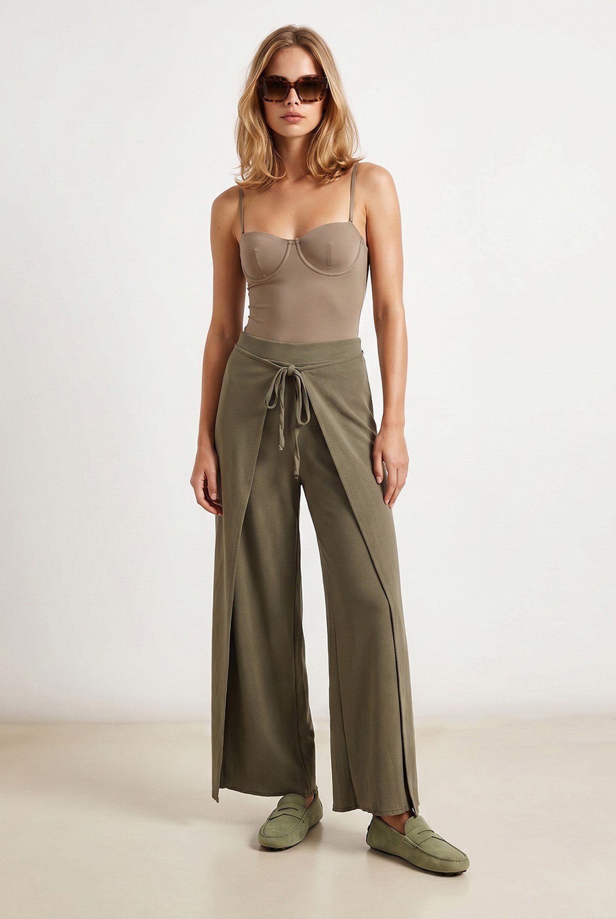 Katmanlı Bağlama Detaylı Wide Leg Keten Pantolon Haki
