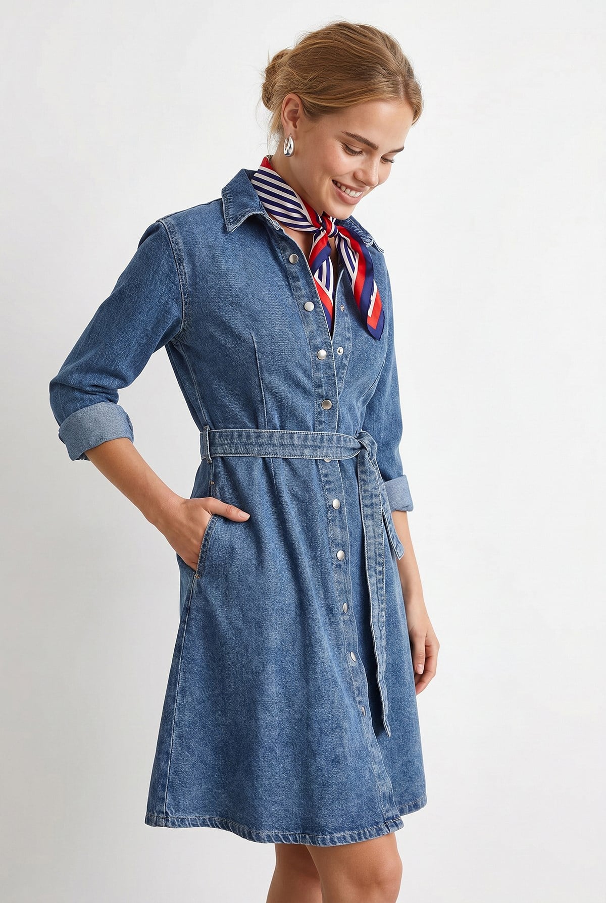 Kuşaklı Cepli Kloş Denim Elbise Açık Mavi
