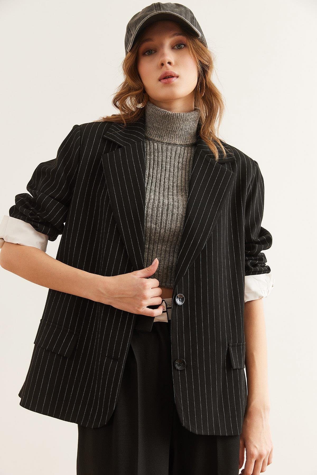 Manşet Detaylı Fleto Cep Astarlı Çizgili Blazer Ceket Siyah