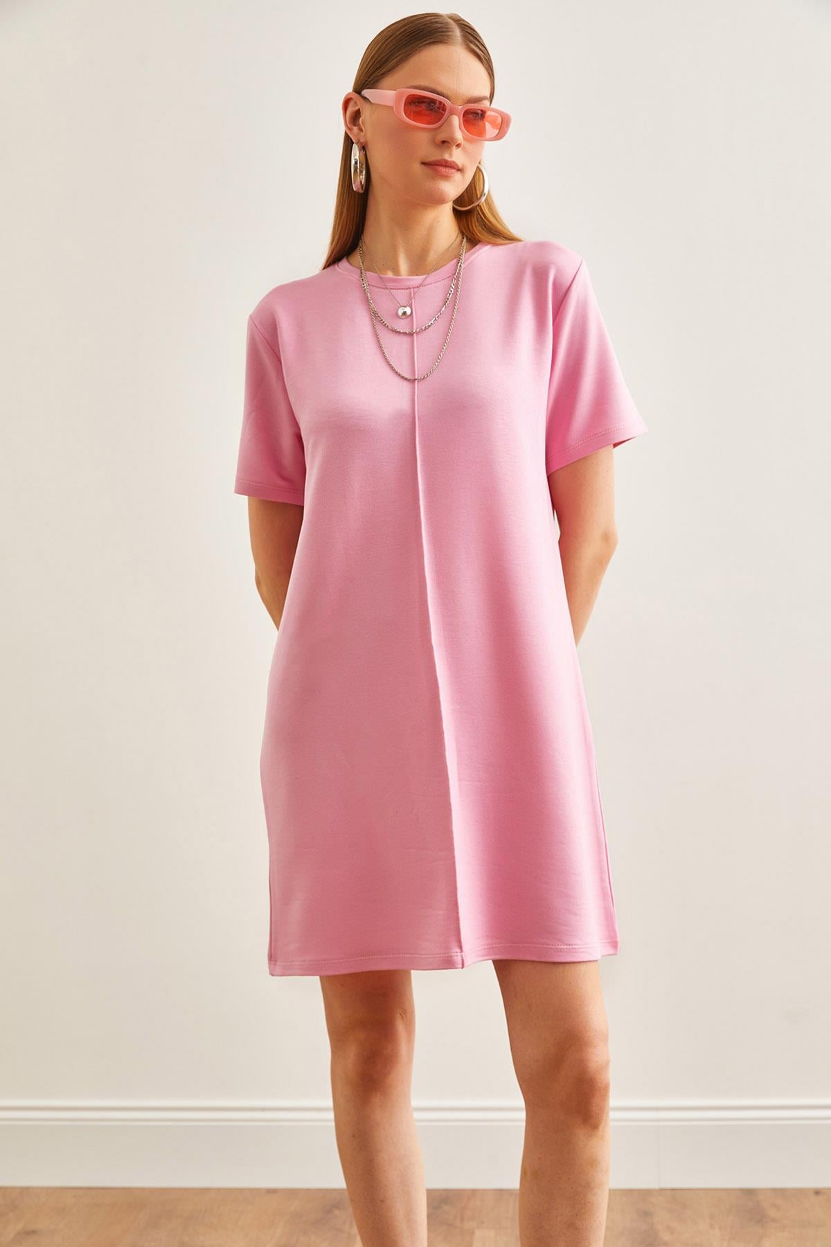 Önü Dikişli Yumuşak Dokulu Mini Elbise Pembe