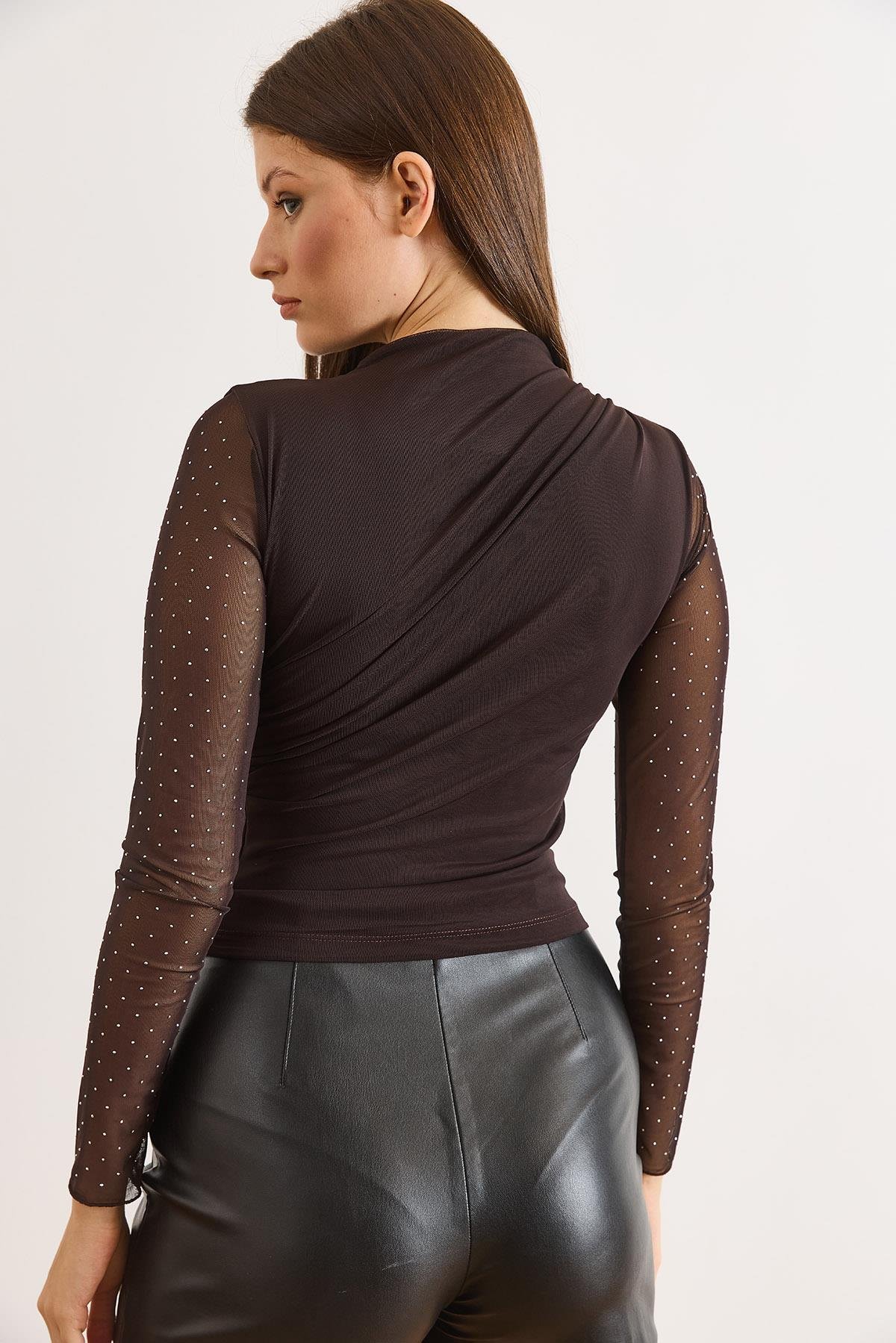 Payetli Drape Detaylı Astarlı Şık Tül Bluz Acı Kahve