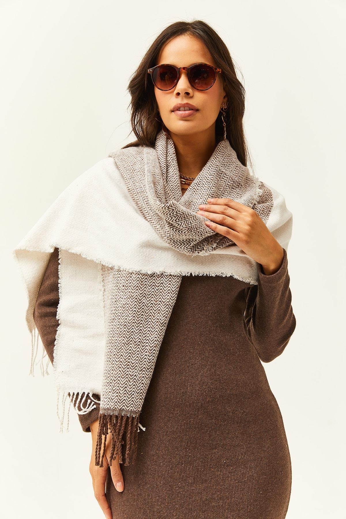 Püsküllü Kalın Omuz Şalı Taş Acı Kahve