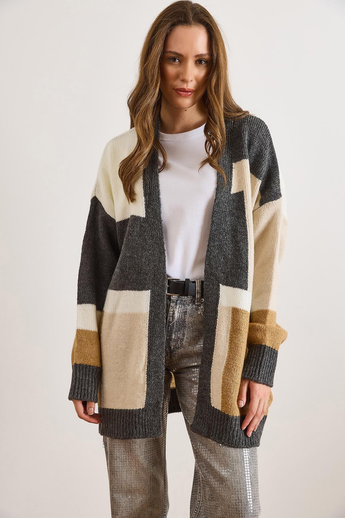 Renk Bloklu Oversize Triko Hırka Gri Camel