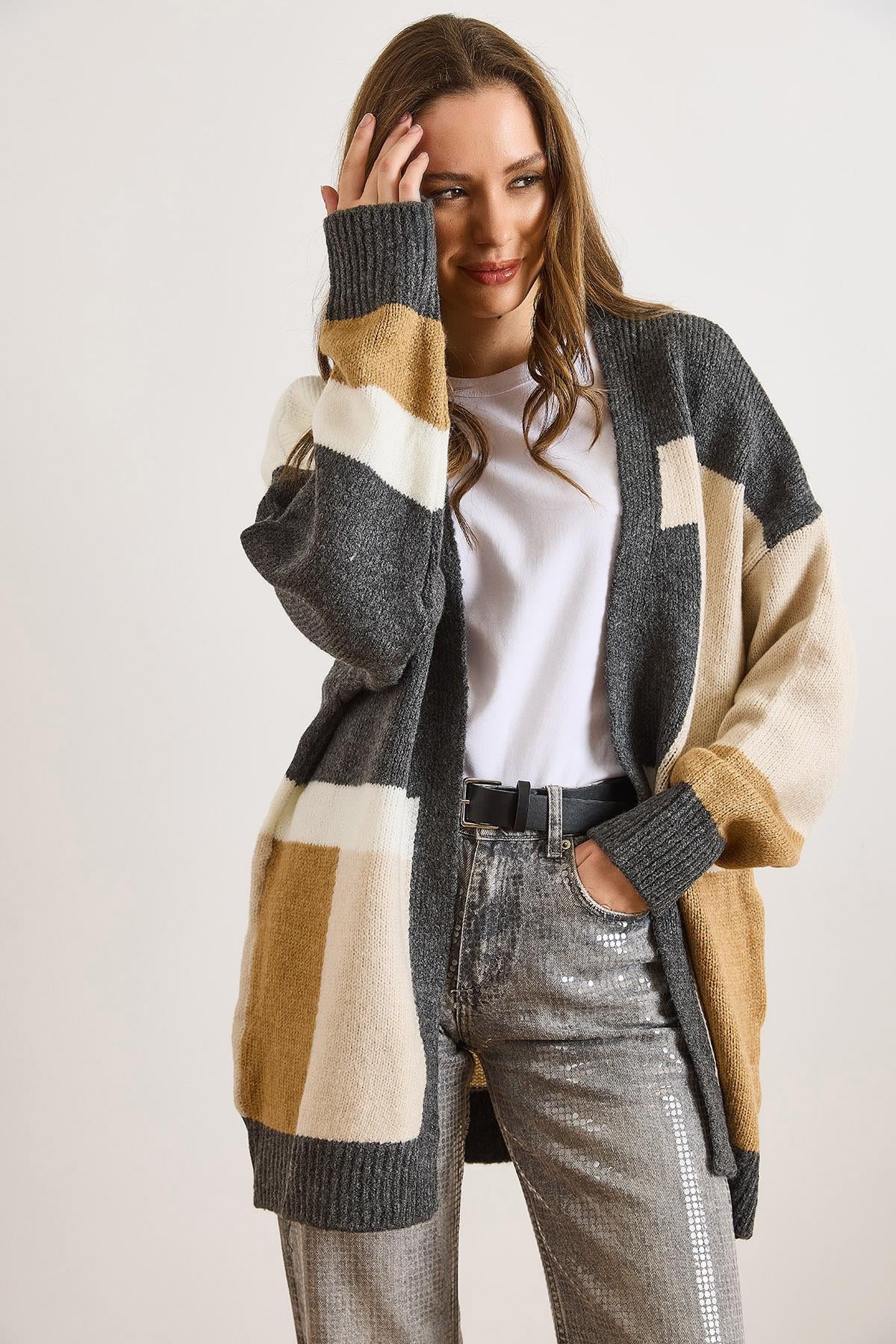 Renk Bloklu Oversize Triko Hırka Gri Camel