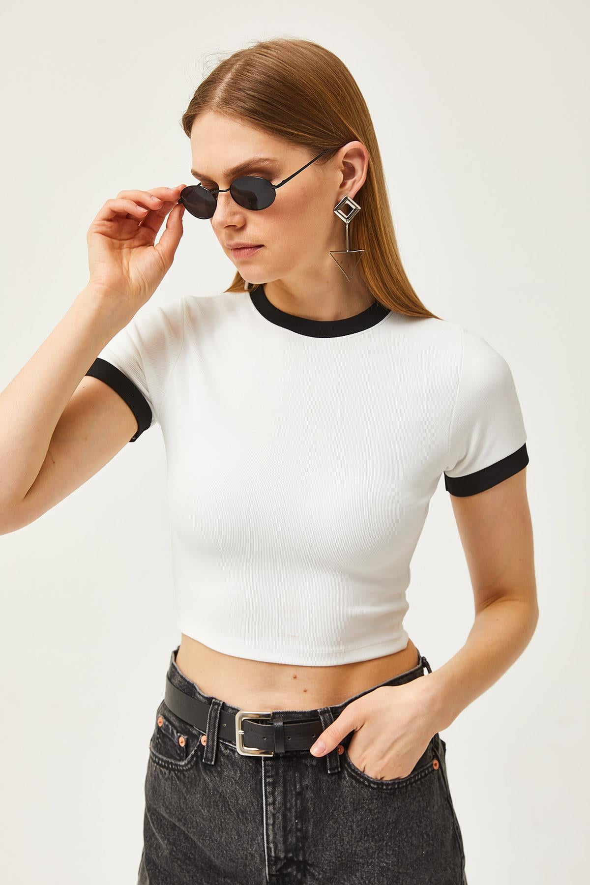 Renk Şeritli Likralı Crop Ottoman Bluz Beyaz