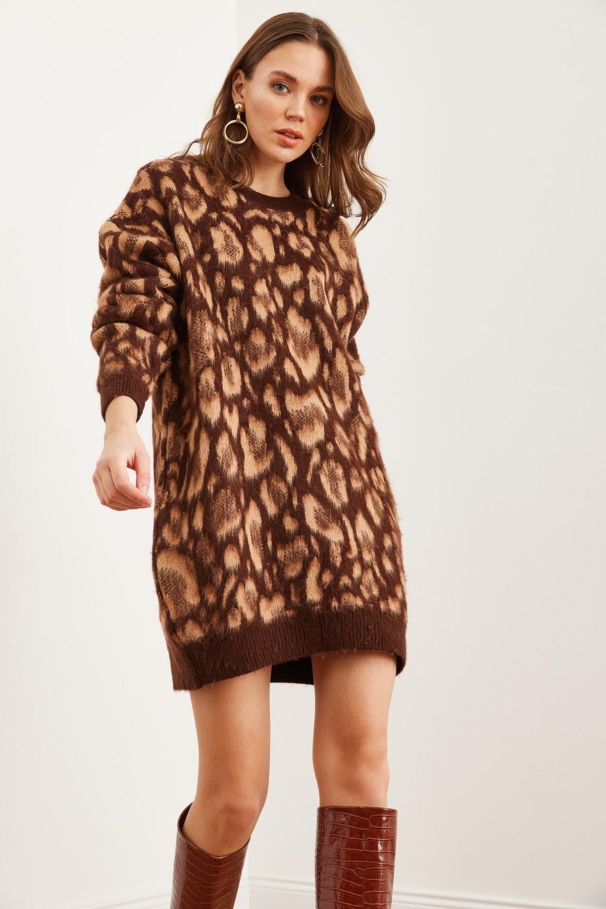 Şardonlu Oversize Leopar Tunik Elbise Camel