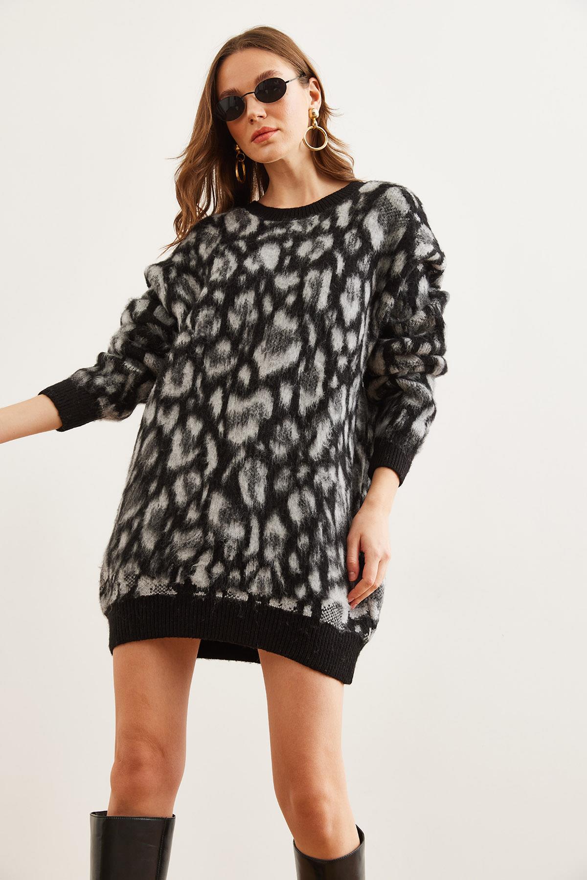 Şardonlu Oversize Leopar Tunik Elbise Siyah