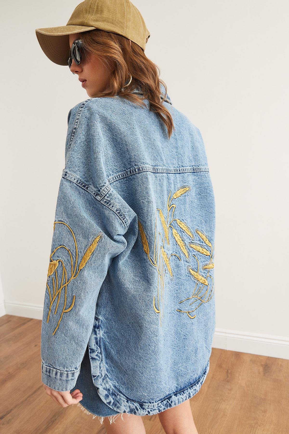 Sarı Buğday Nakışlı Oversize Denim Ceket Mavi