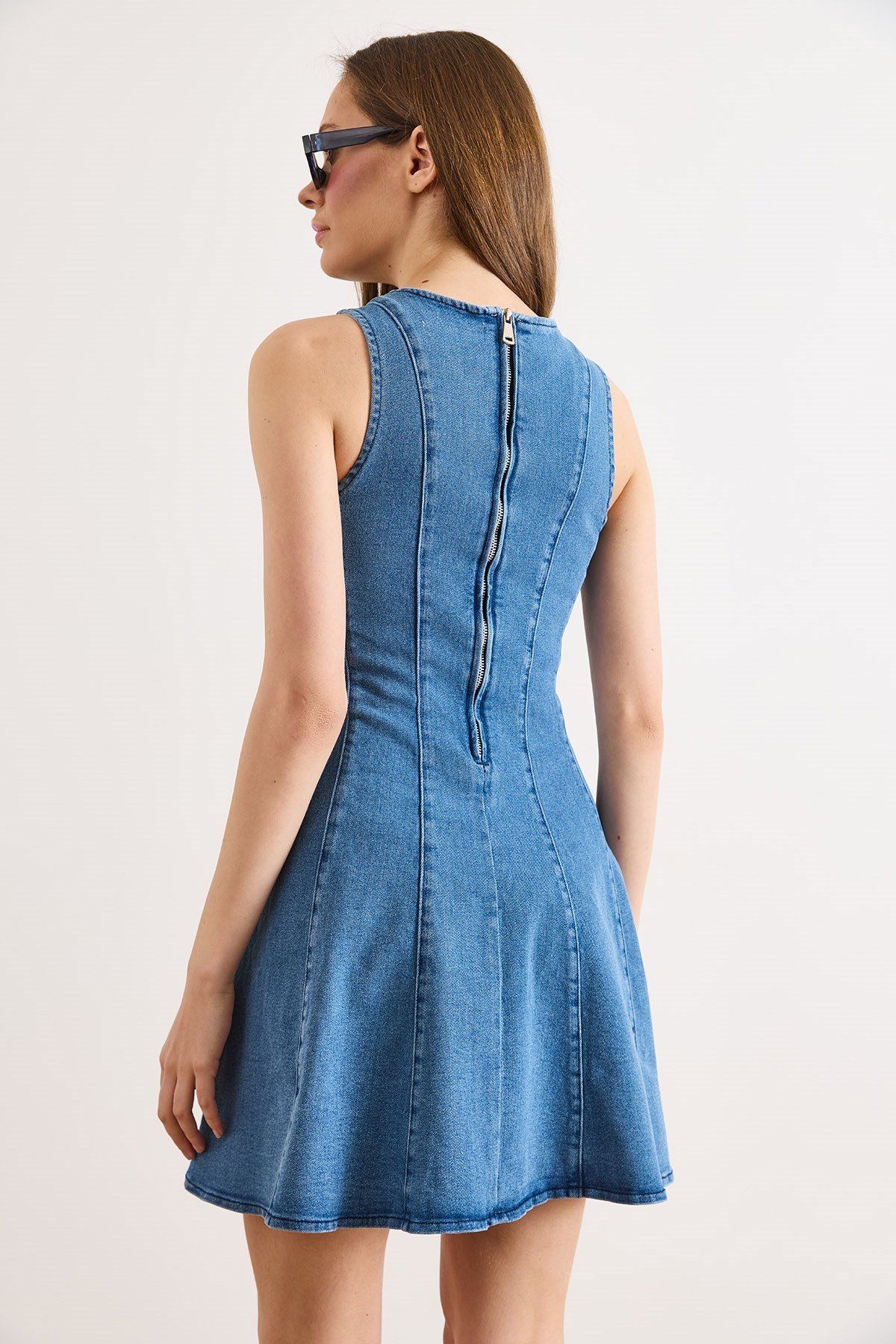 Sırtı Fermuarlı Mini Denim Kloş Elbise Mavi