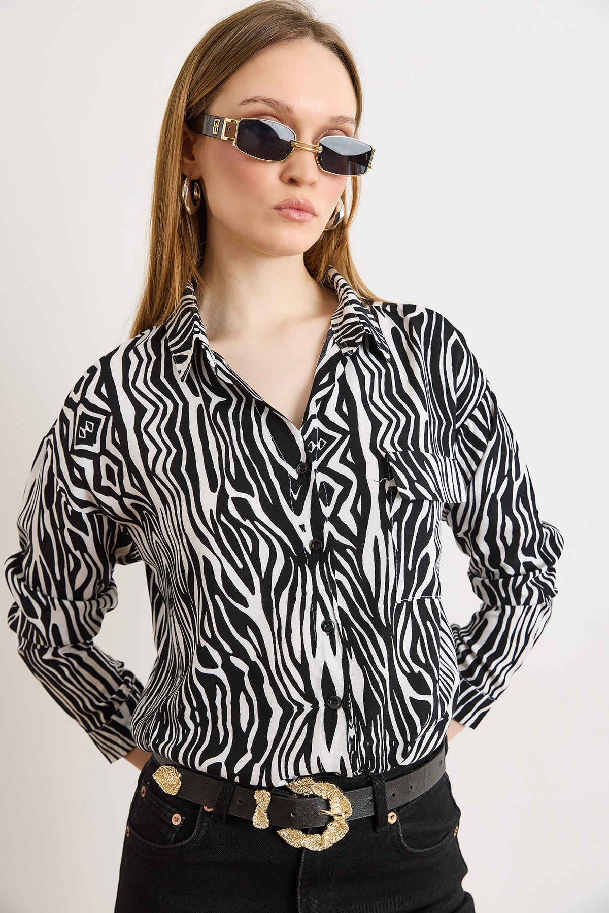 Tek Cepli Dokuma Viscon Gömlek Zebra Siyah