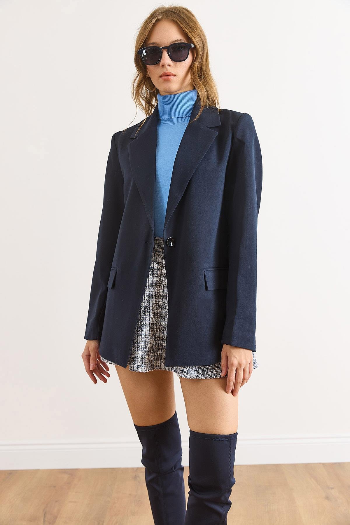 Tek Düğmeli Astarlı Cep Kapaklı Premium Blazer Ceket Lacivert