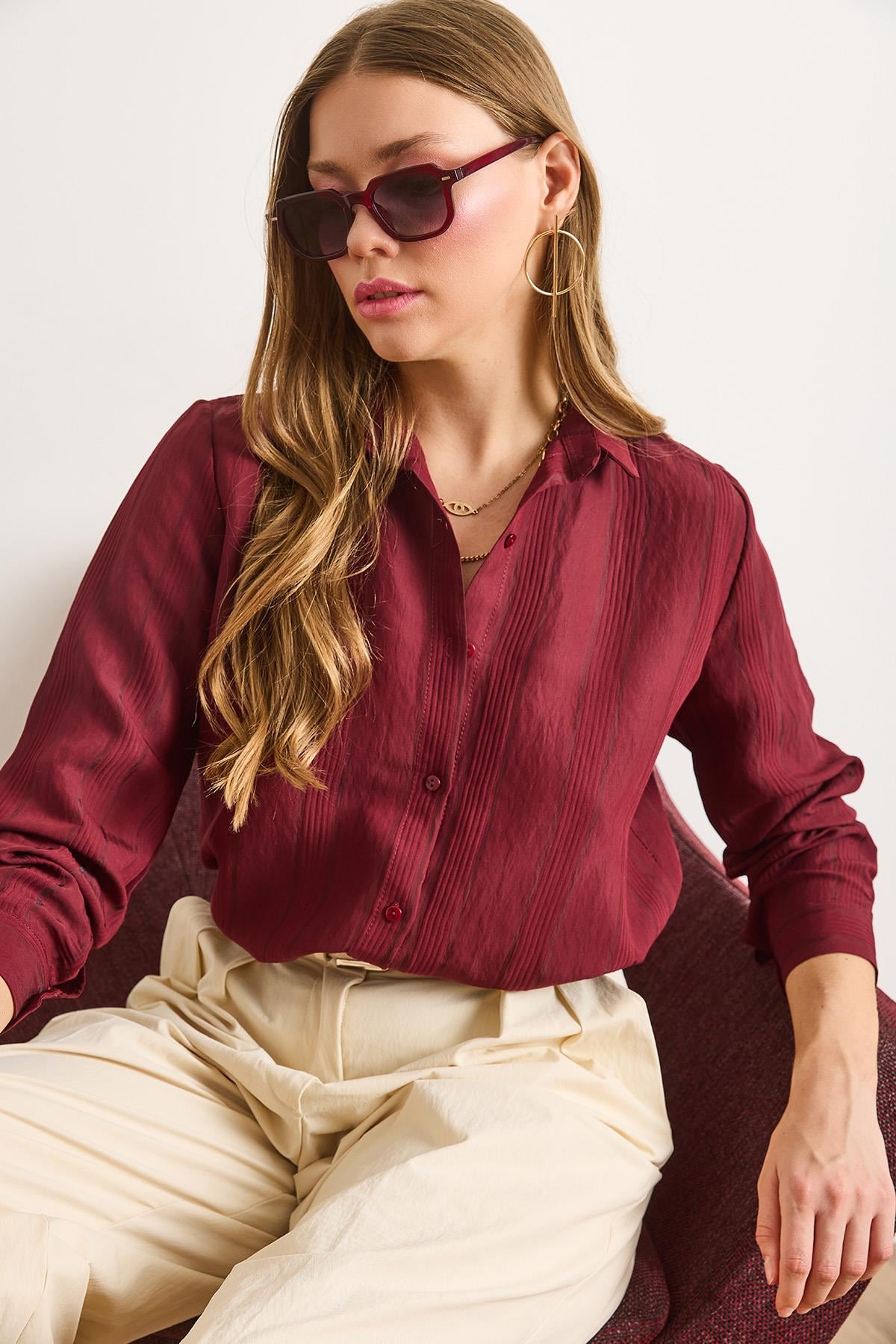 Transparan Şeritli Regular Fit Dökümlü Gömlek Bordo