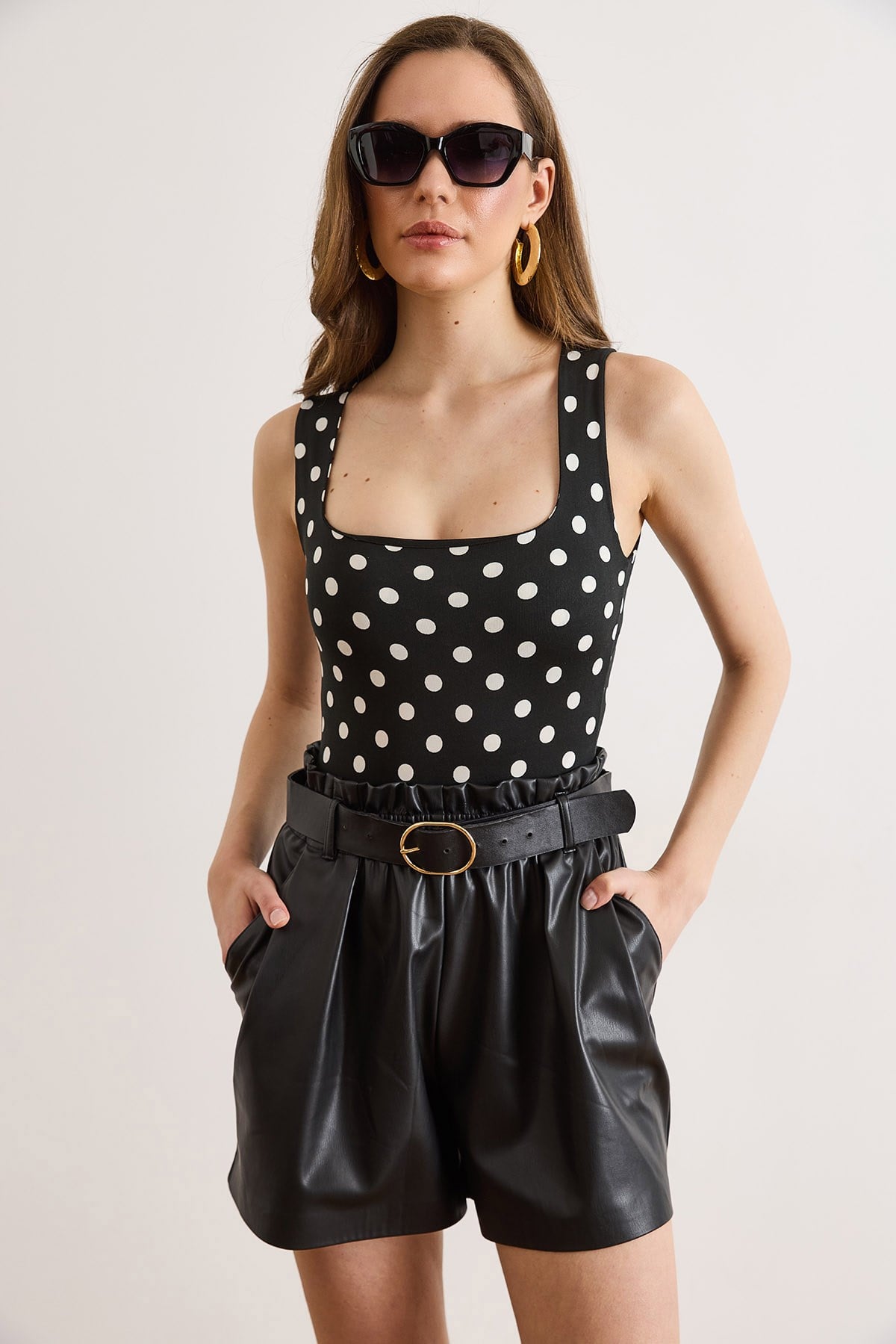 U Yaka Yarıya Kadar Çift Kat Altı Çıtçıtlı Bodysuit Puantiye Siyah
