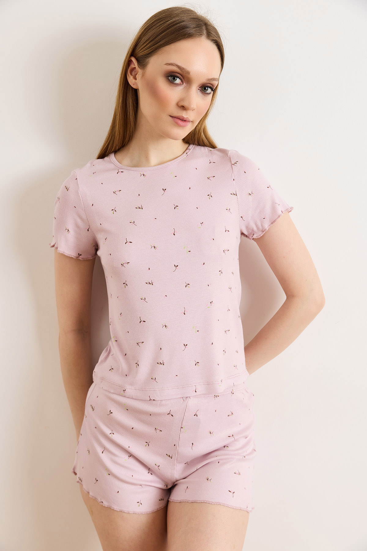 Viskon Şortlu Pijama Takımı Lila Yaprak