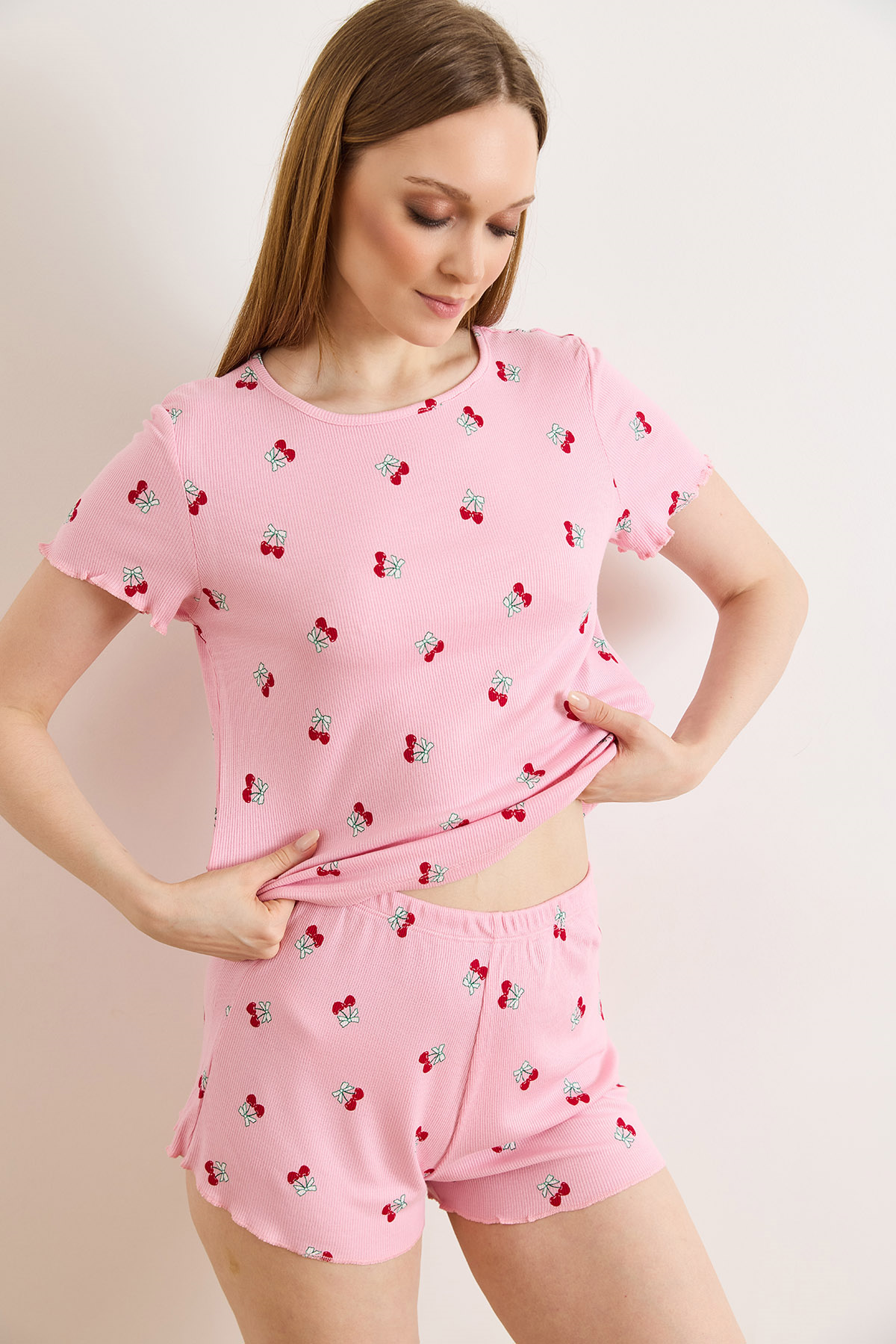 Viskon Şortlu Pijama Takımı Pembe Kiraz