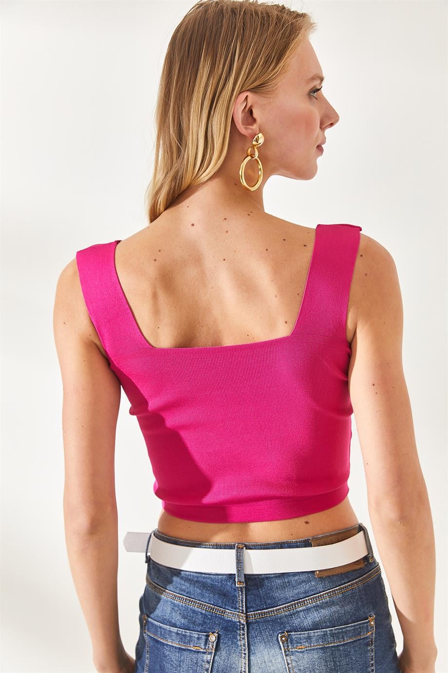 Yaka Detaylı Bel Dekolteli Crop Triko Bluz Fuşya