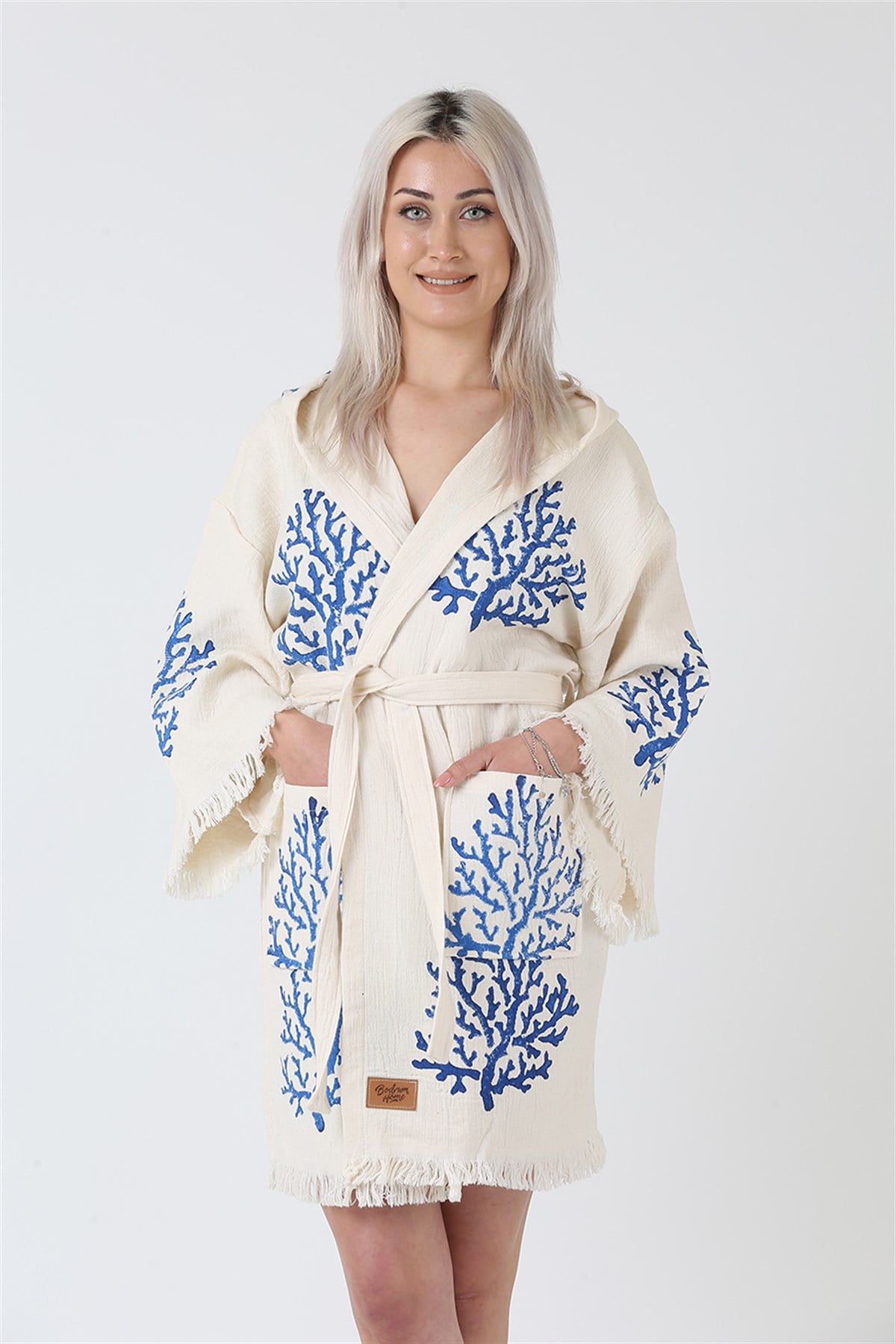 Kısa Kimono KapüşonluBODRUMHOME