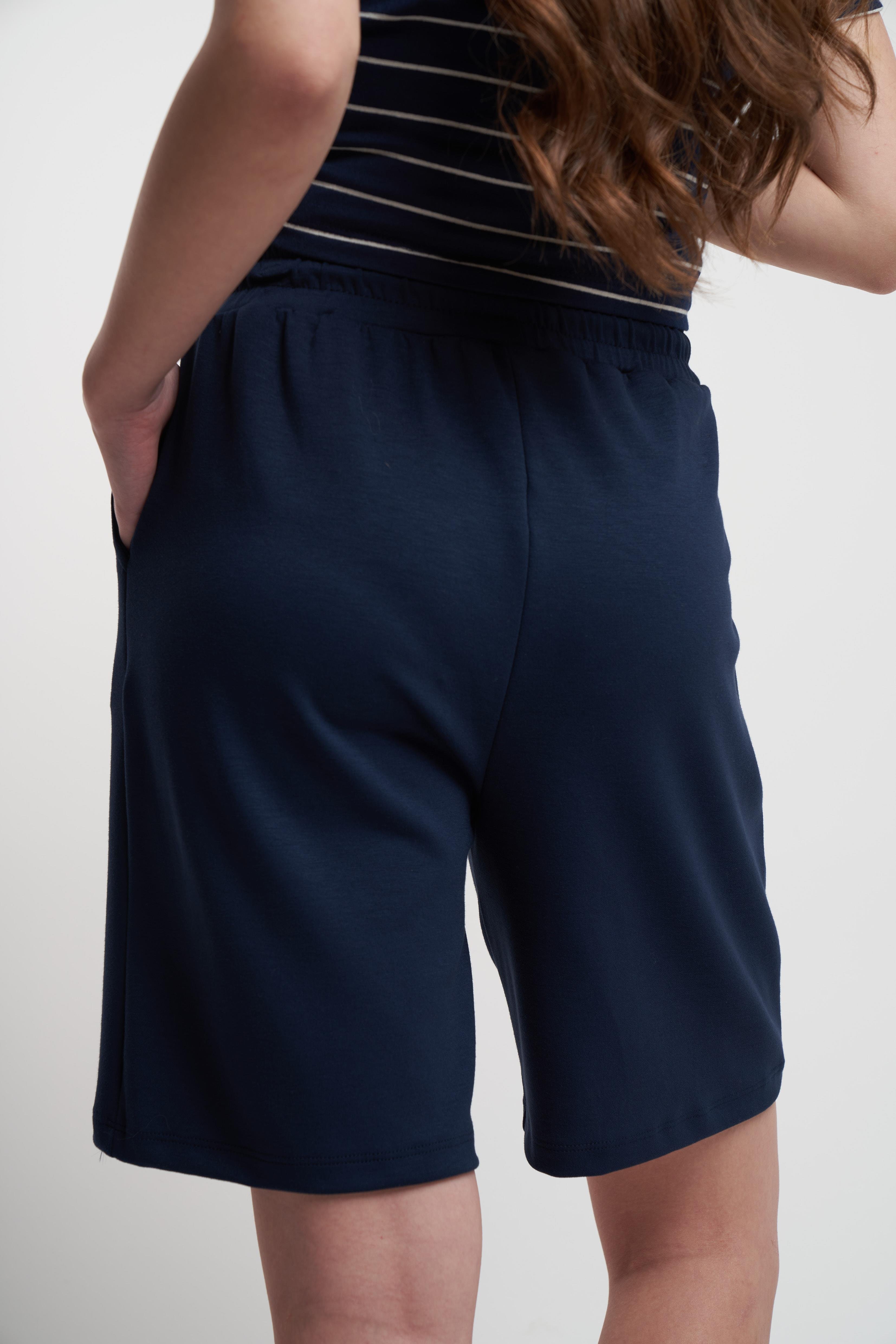 Basic Bermuda Şort Lacivert