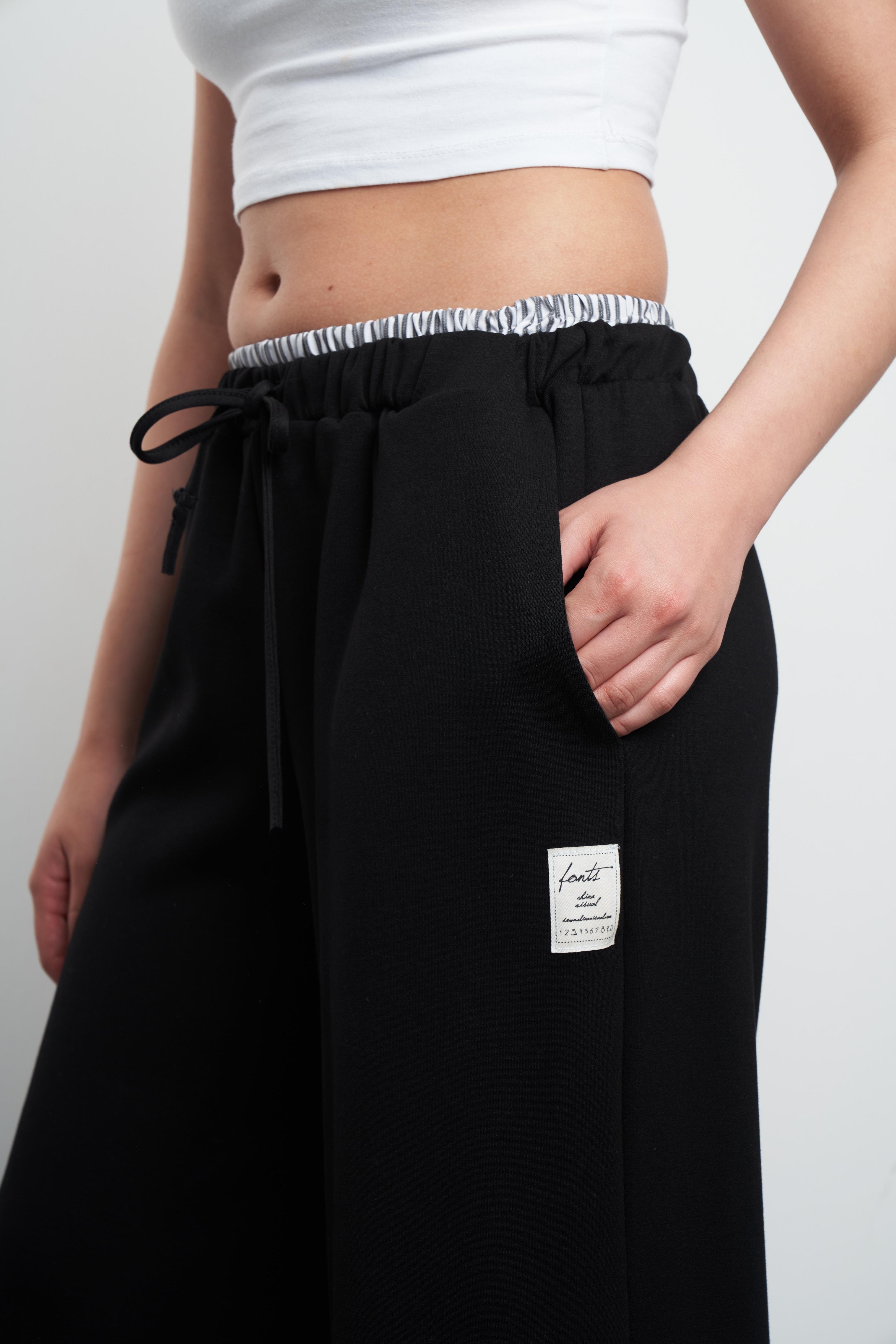 Bel Lastik Detaylı Bol Paça Pantolon Siyah