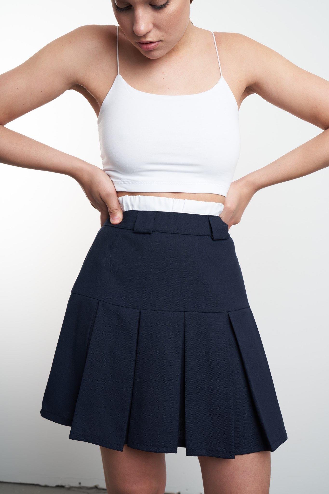Bel Lastik Detaylı Pileli Mini Etek Lacivert