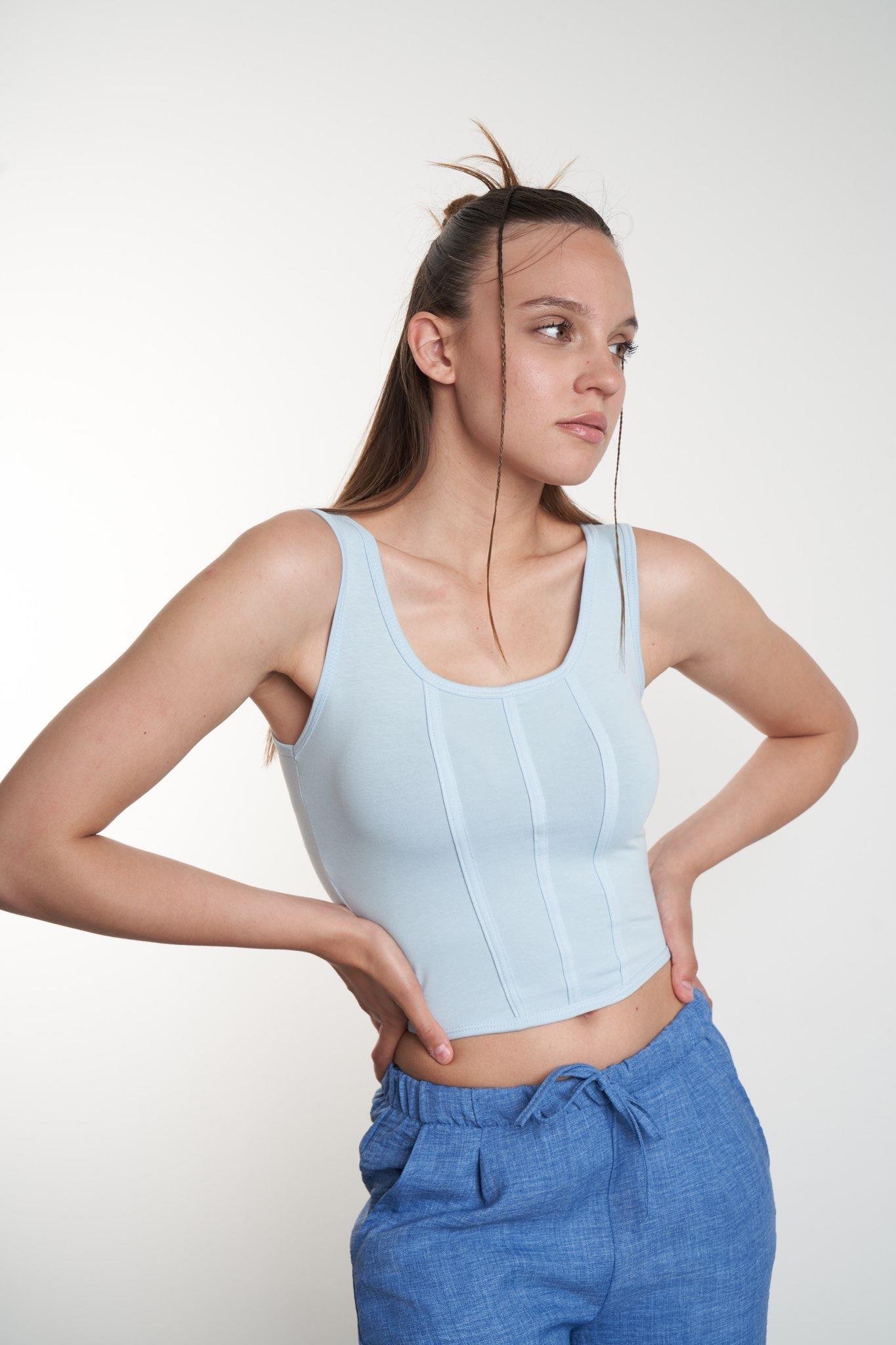 Biye Detaylı Kolsuz Crop Bluz Bebe Mavi