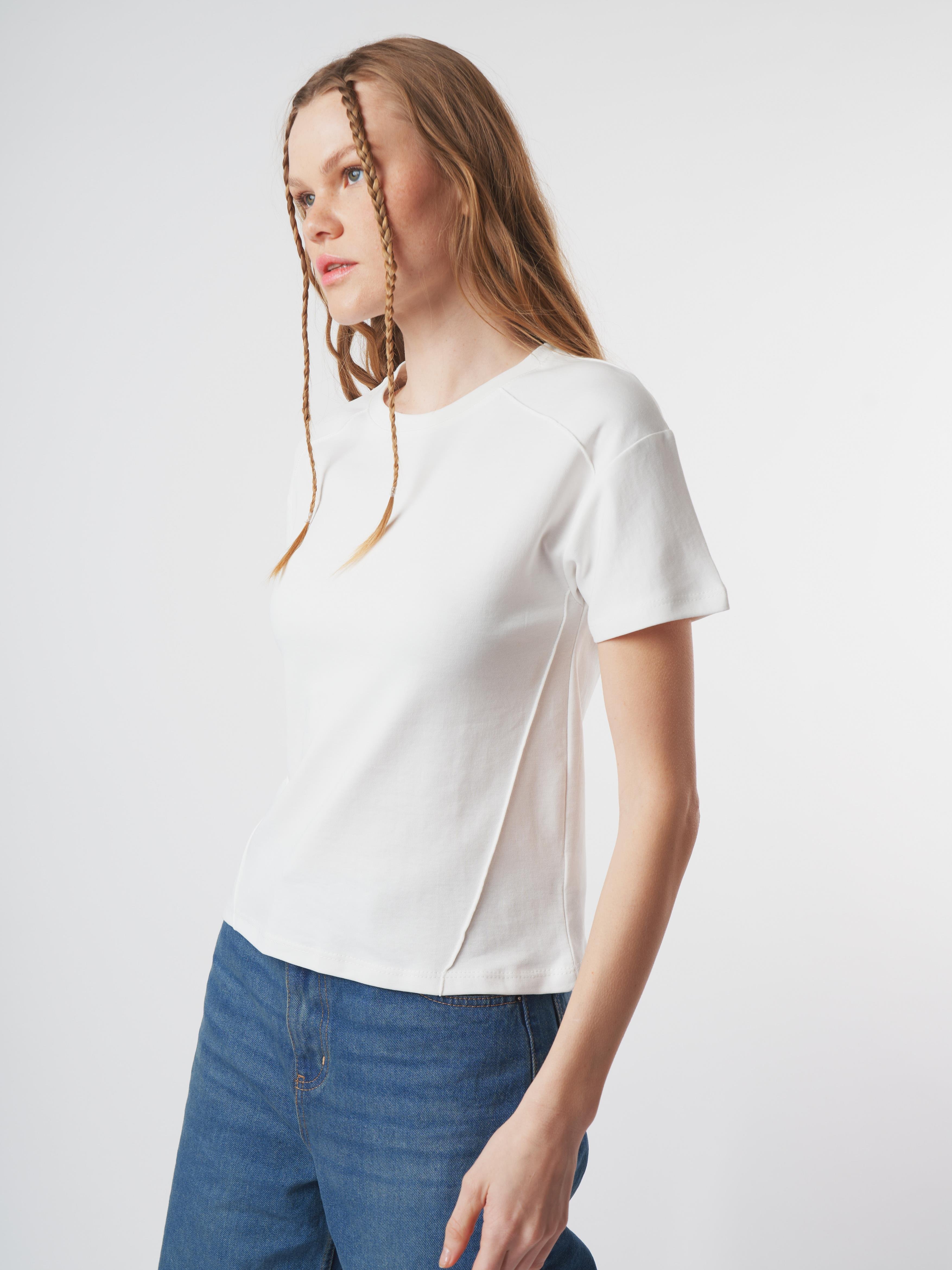 Biyeli Basic Kısa Kol Bluz Ekru