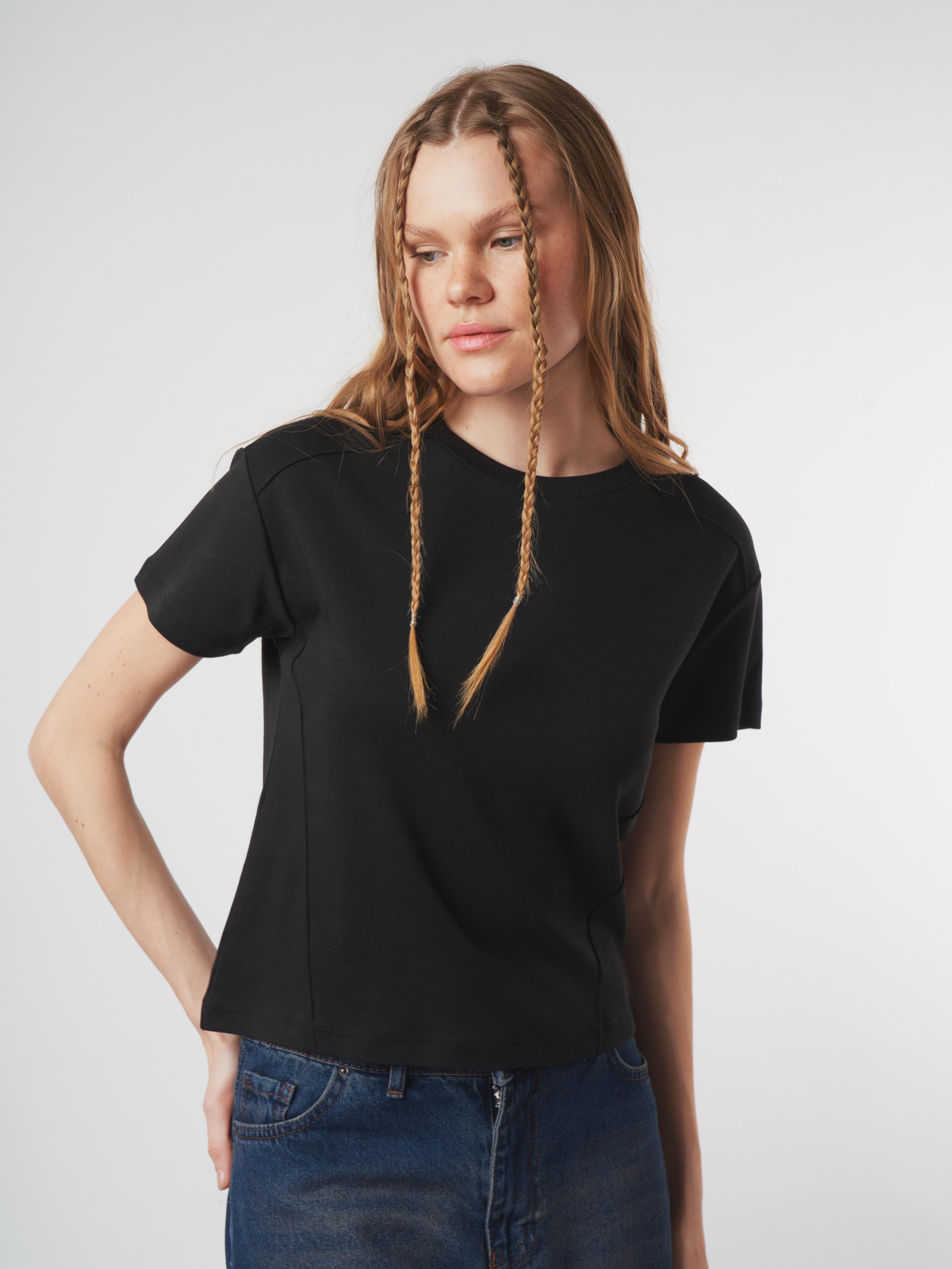 Biyeli Basic Kısa Kol Bluz Siyah