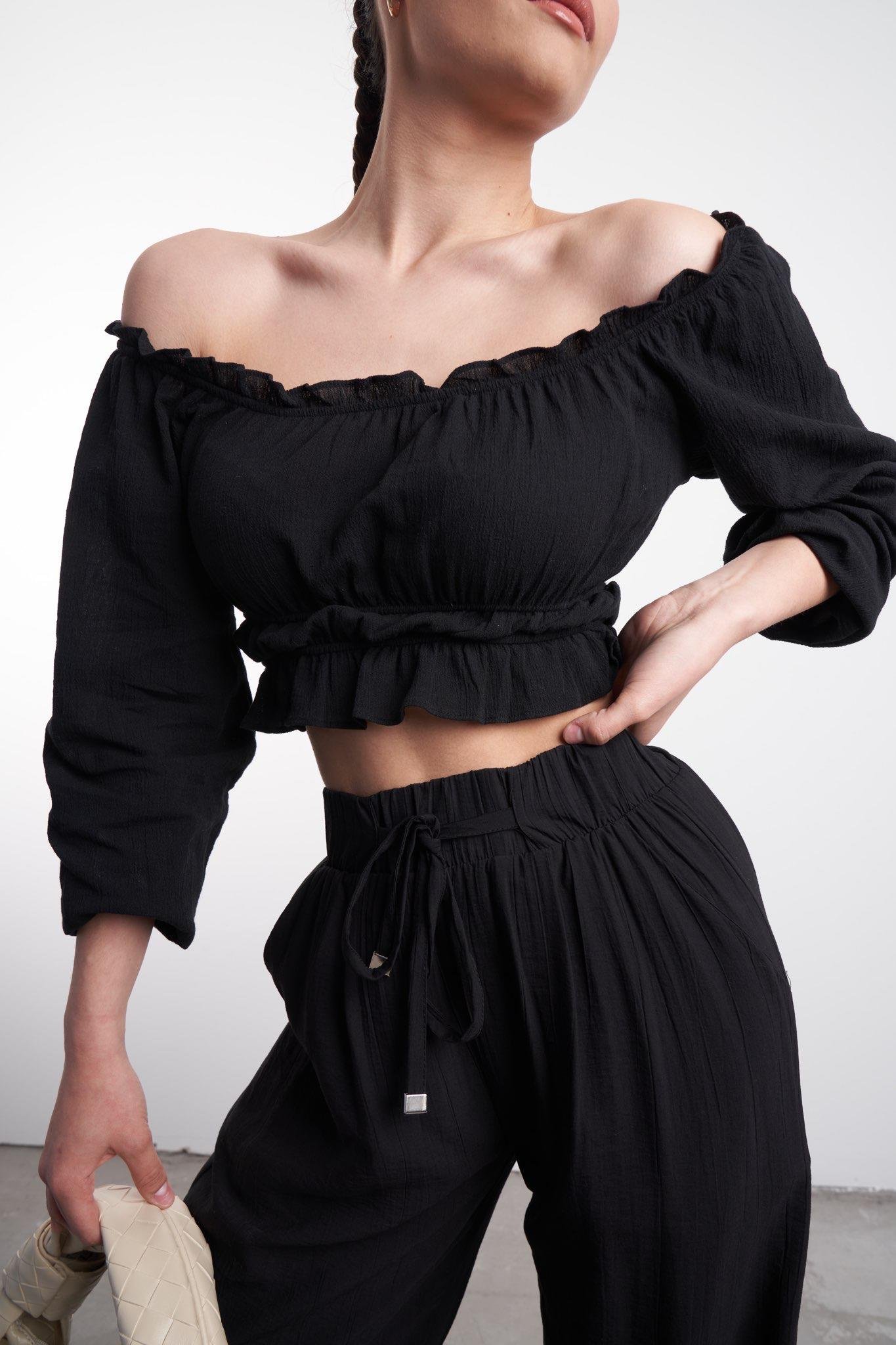 Büzgü Detaylı Crop Bluz Siyah
