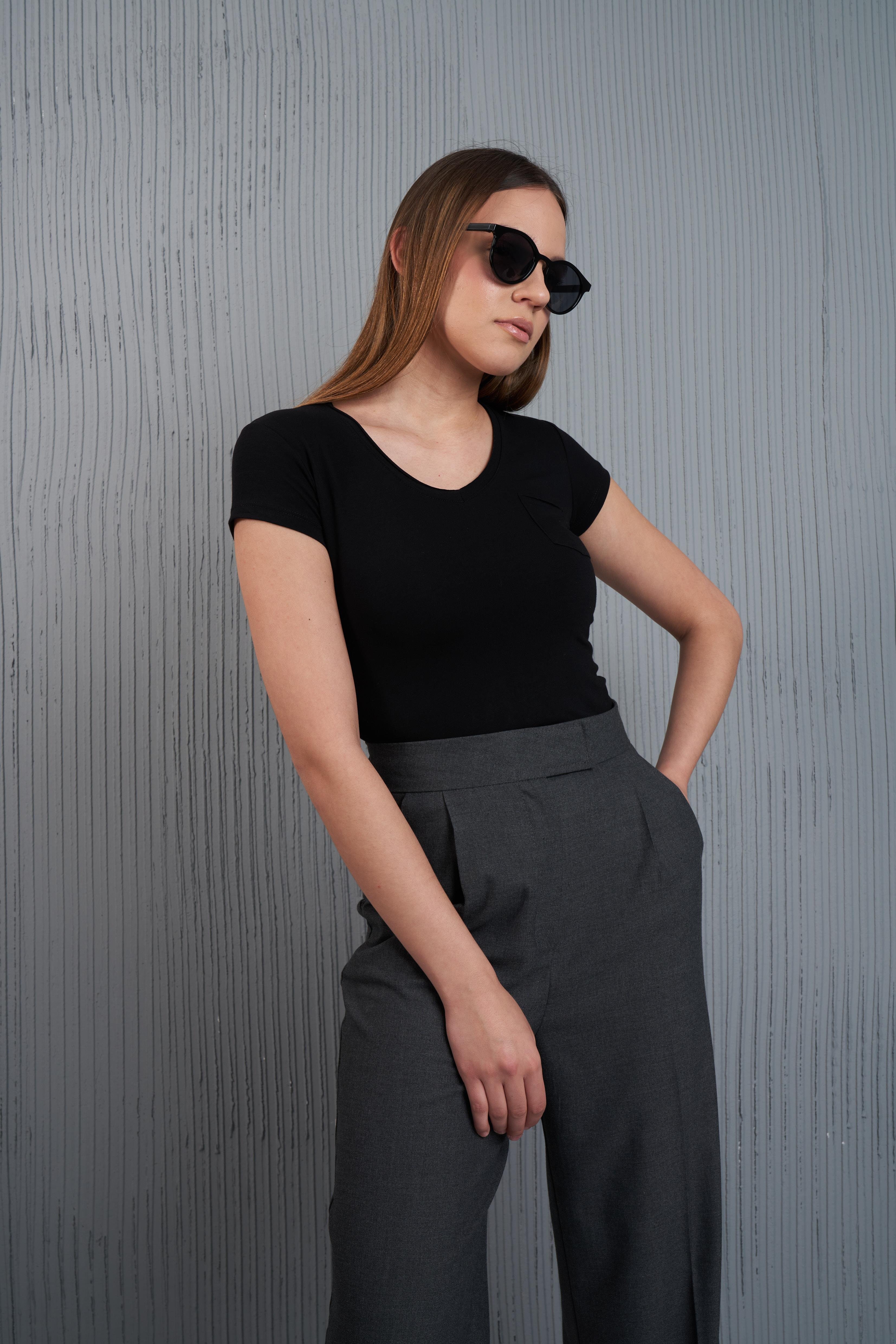 Cep Detaylı Basic T-shirt Siyah