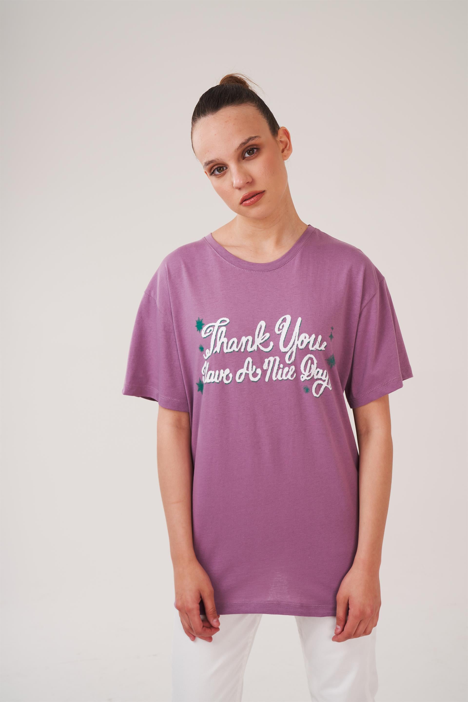 Çiçek Baskılı T-shirt