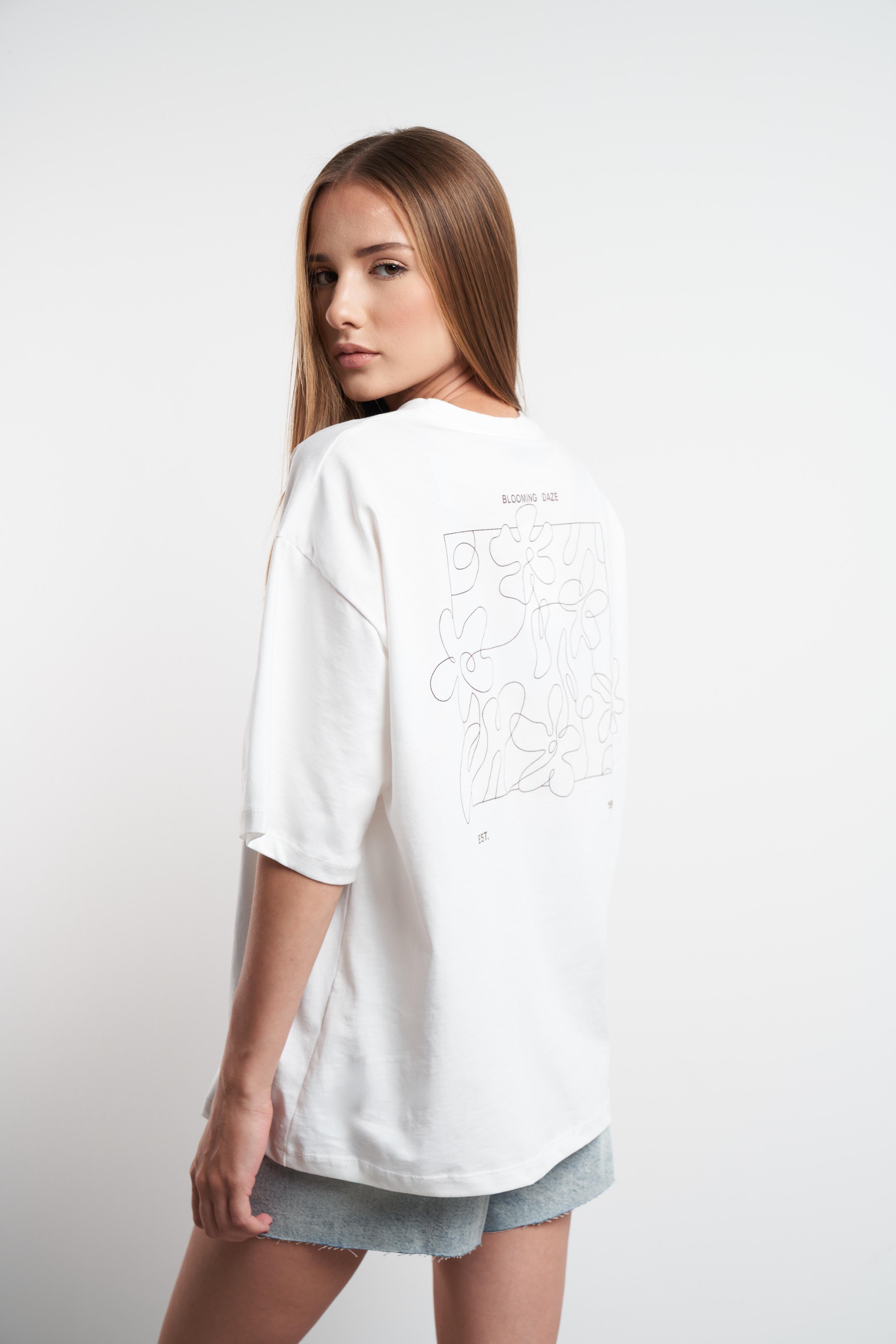 Çiçek Çizim Baskılı Oversize Kısa Kol T-shirt Ekru
