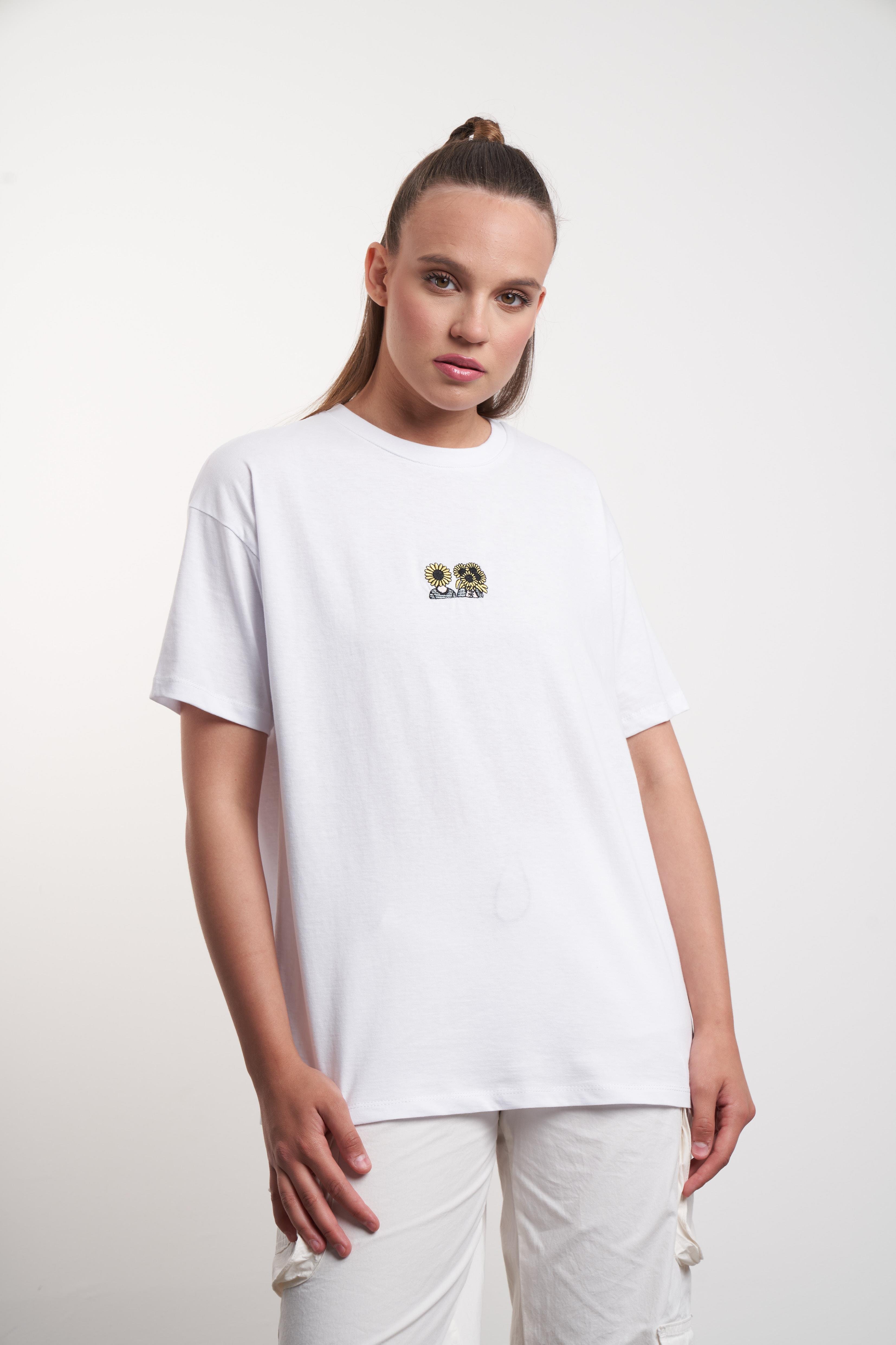 Çiçek Nakış Baskılı T-shirt Beyaz