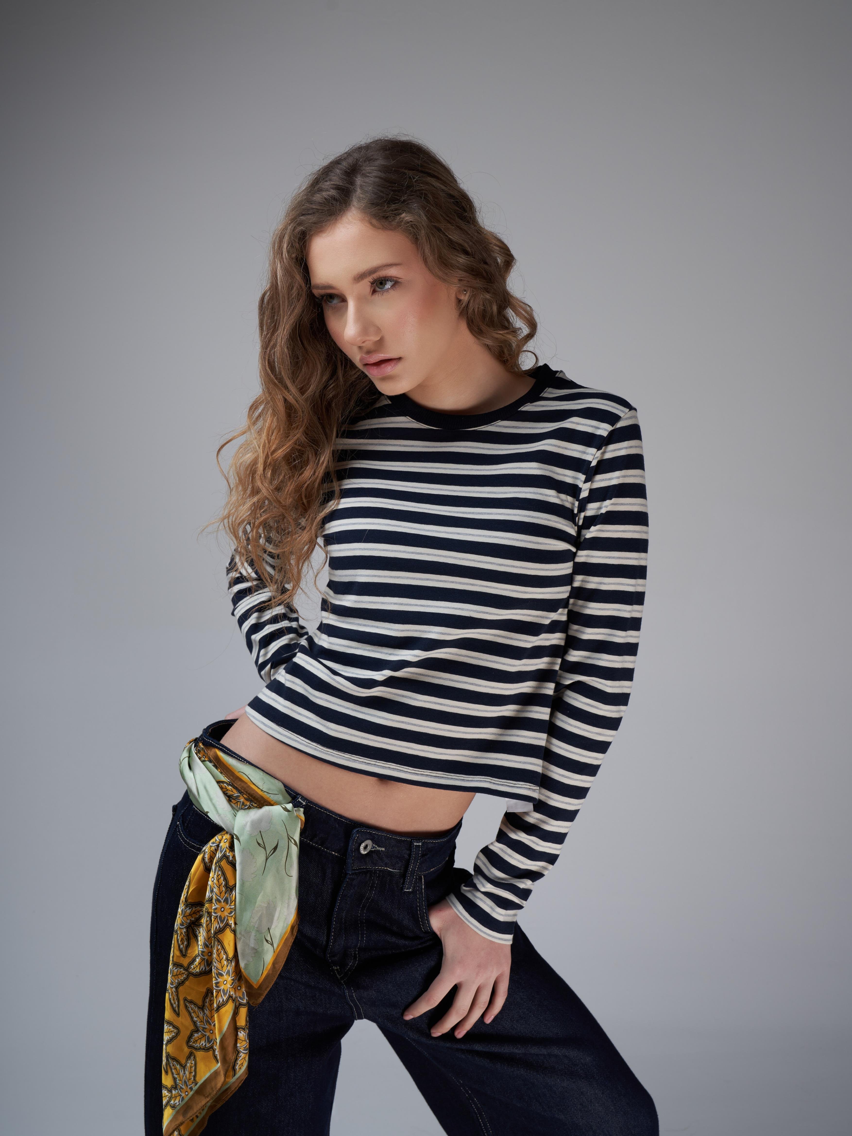 Çizgi Desenli Crop Uzun Kol Bluz Koyu Lacivert-Krem