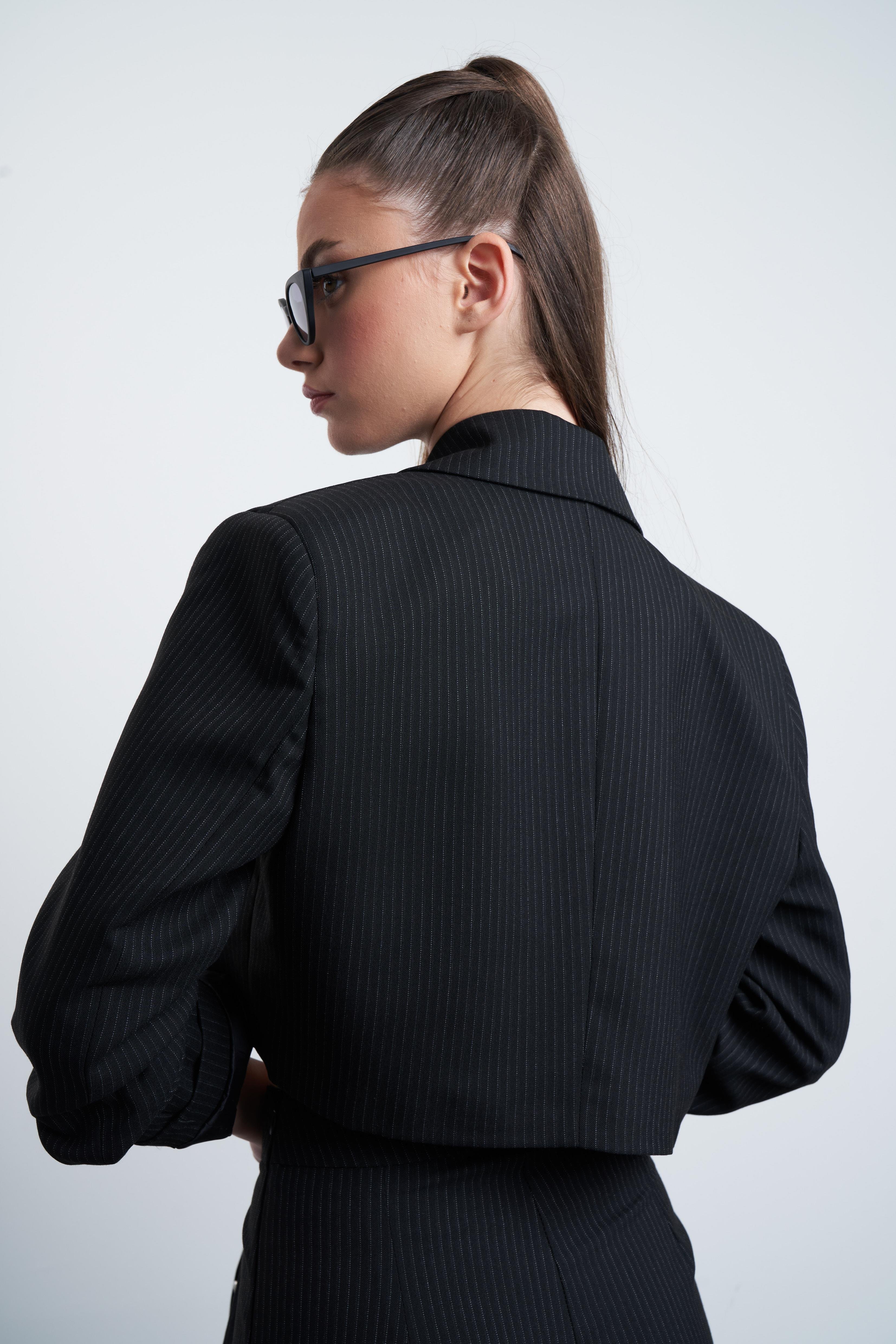 Çizgili Crop Blazer Ceket Siyah