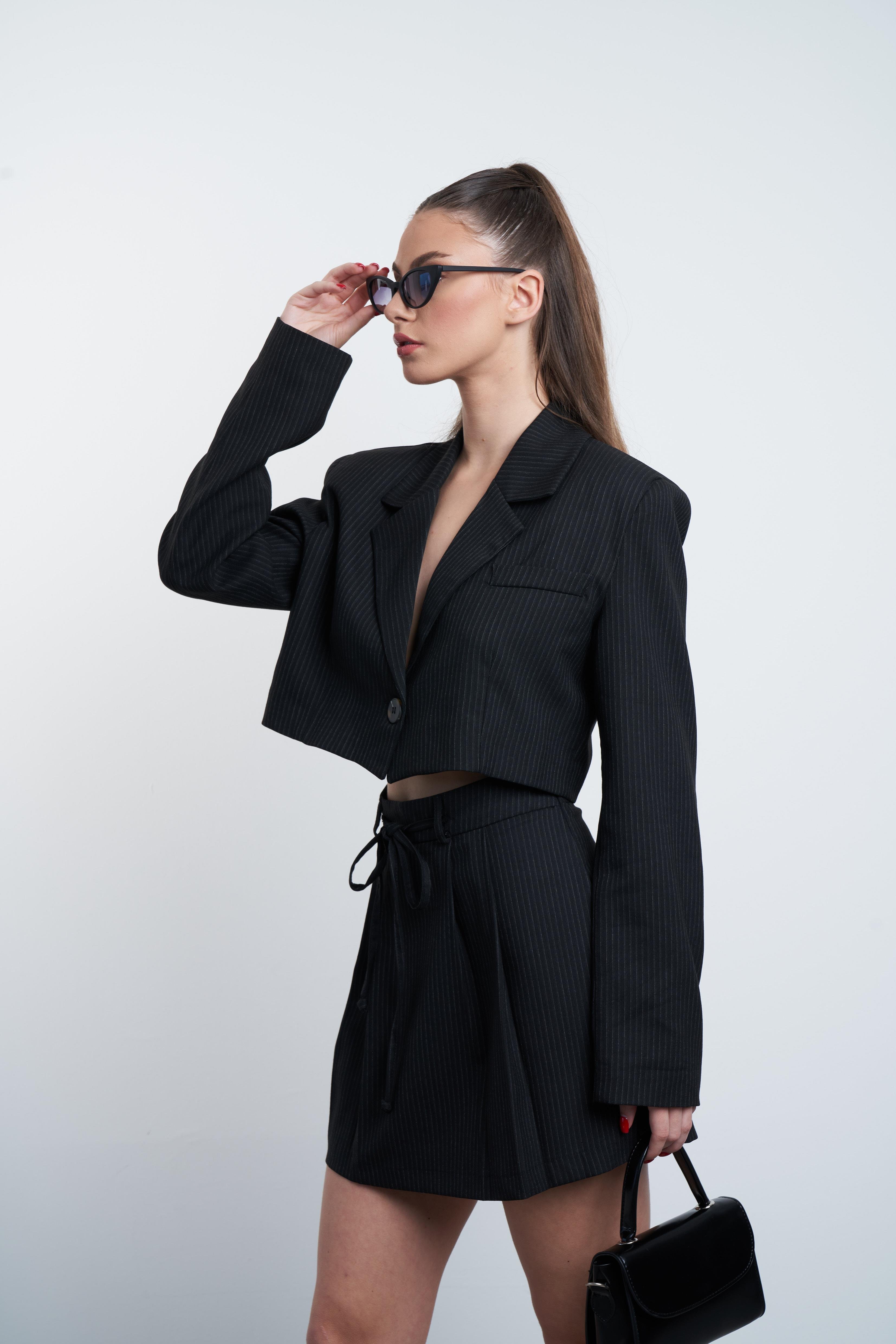 Çizgili Crop Blazer Ceket Siyah