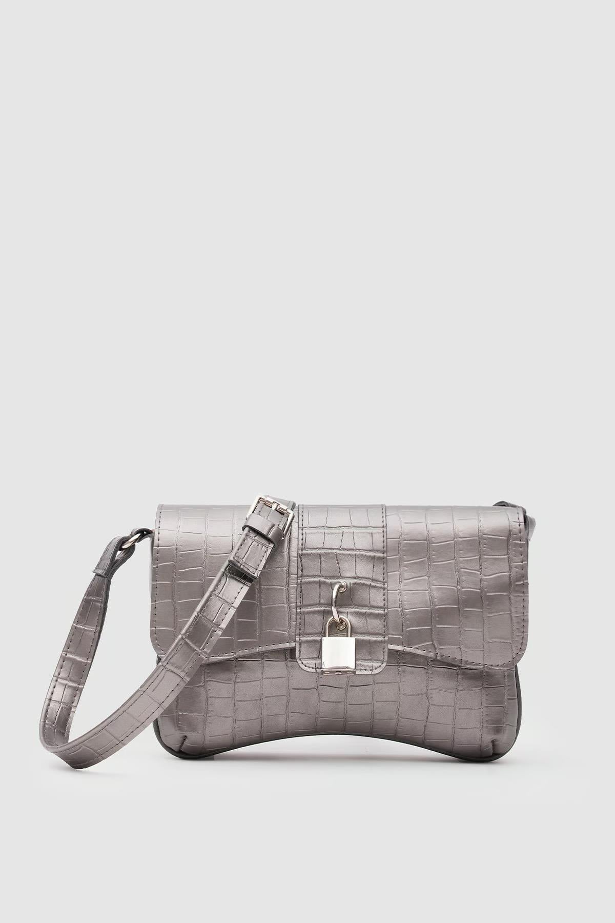Croco Kilit Detaylı Çapraz Çanta Gümüş