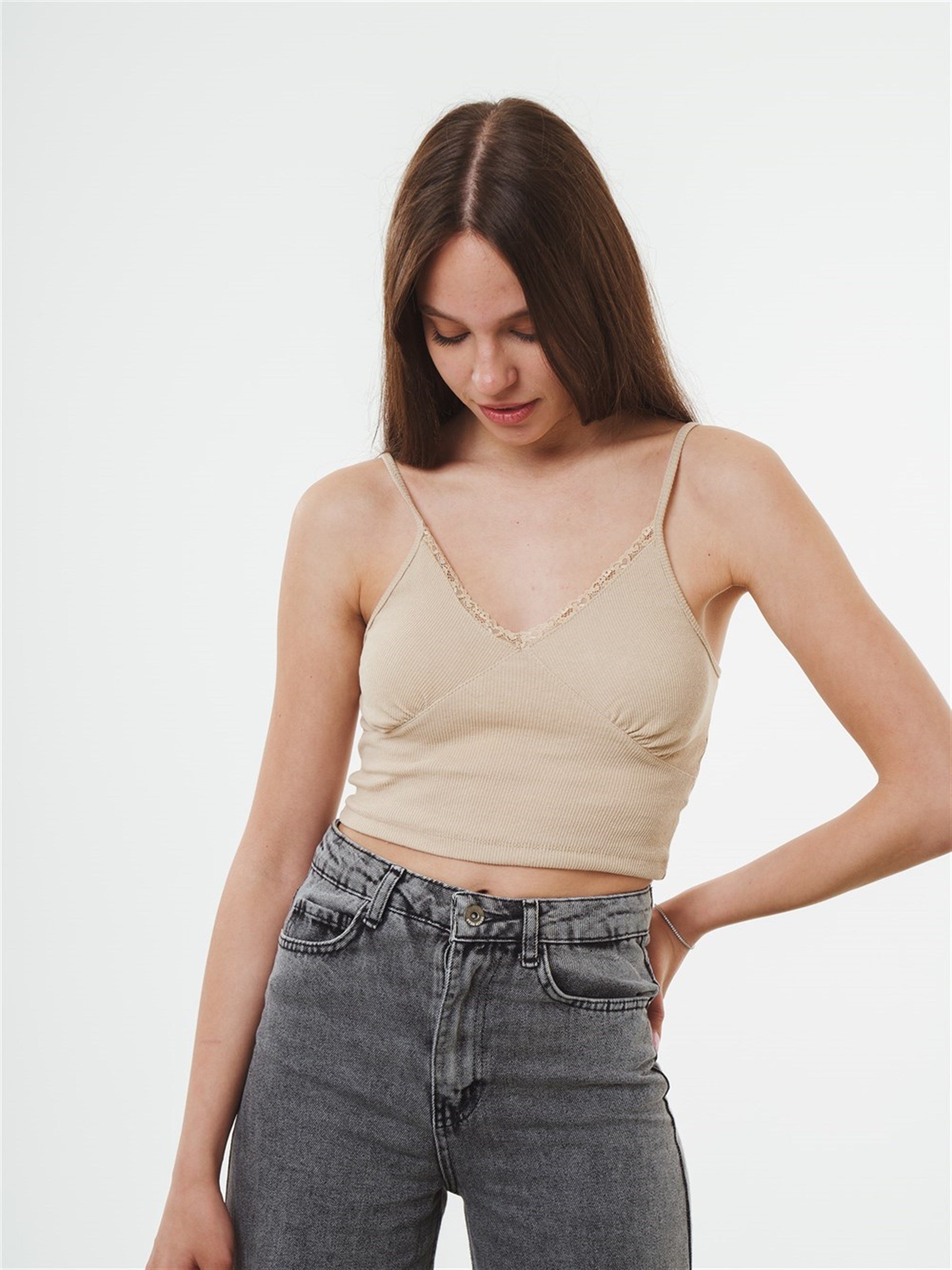 Dantel Detaylı Atlet