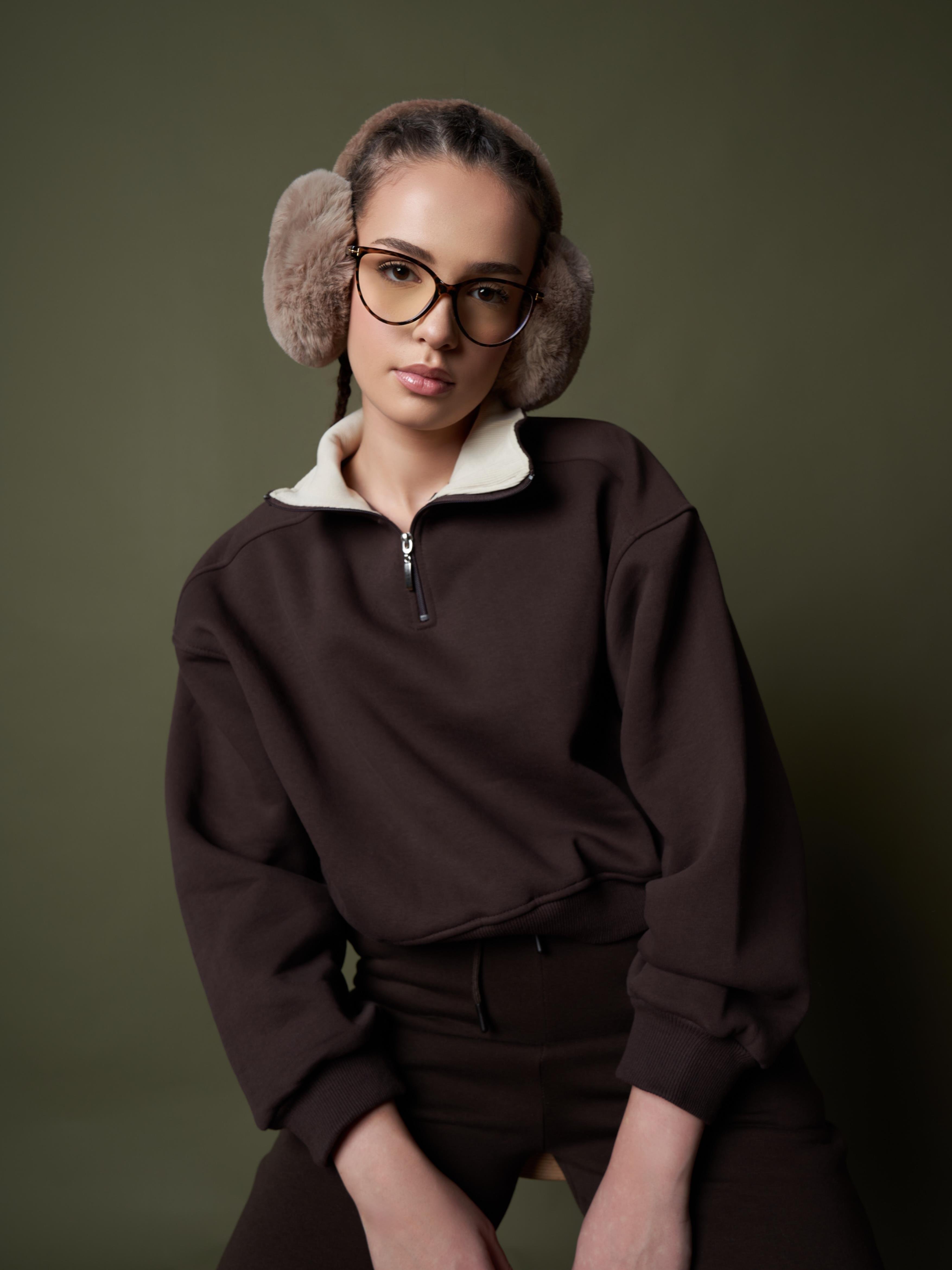 Dik Yaka Şardonlu Sweatshirt Kahve