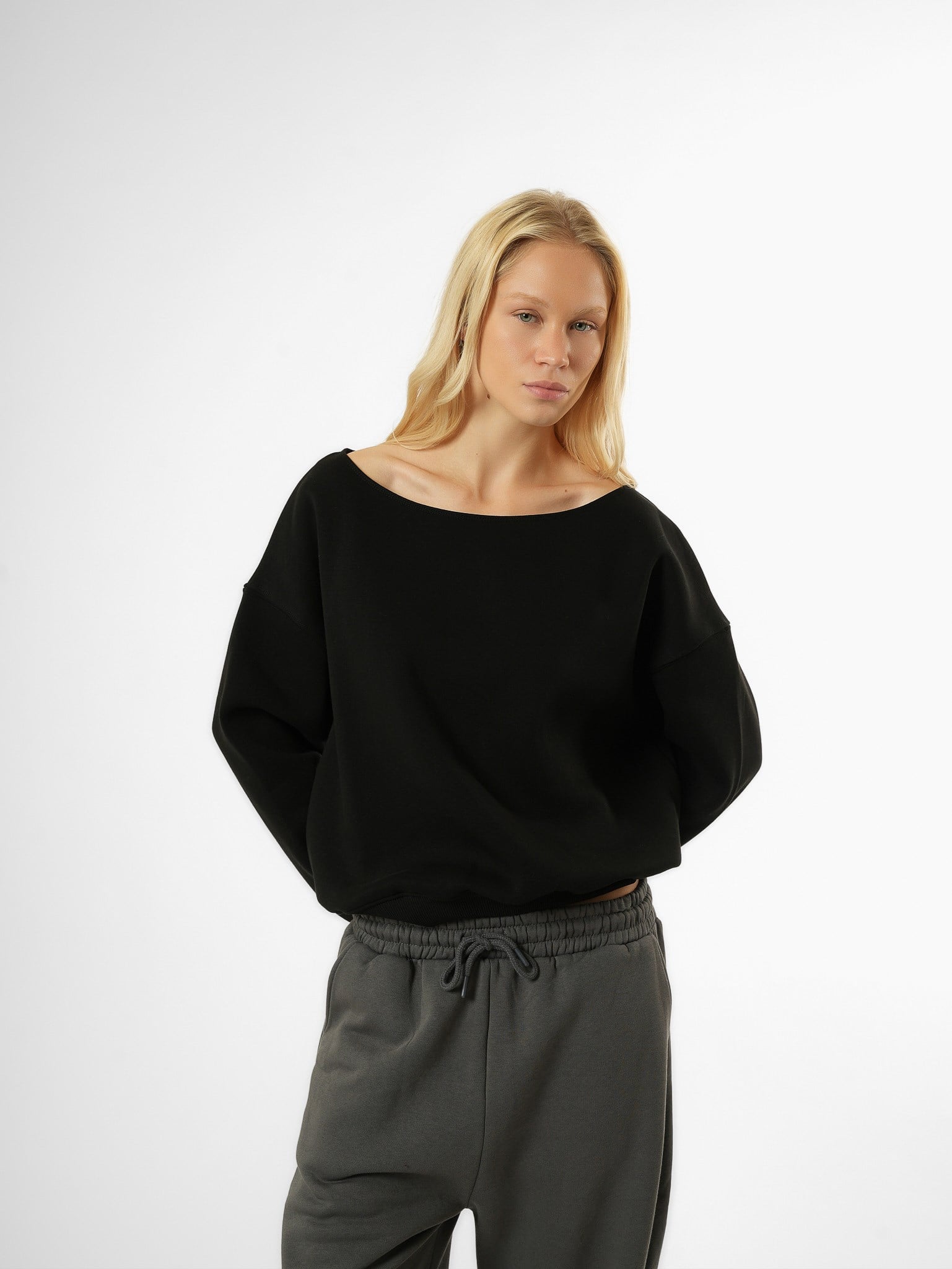 Düşük Omuz Şardonlu Sweatshirt Siyah