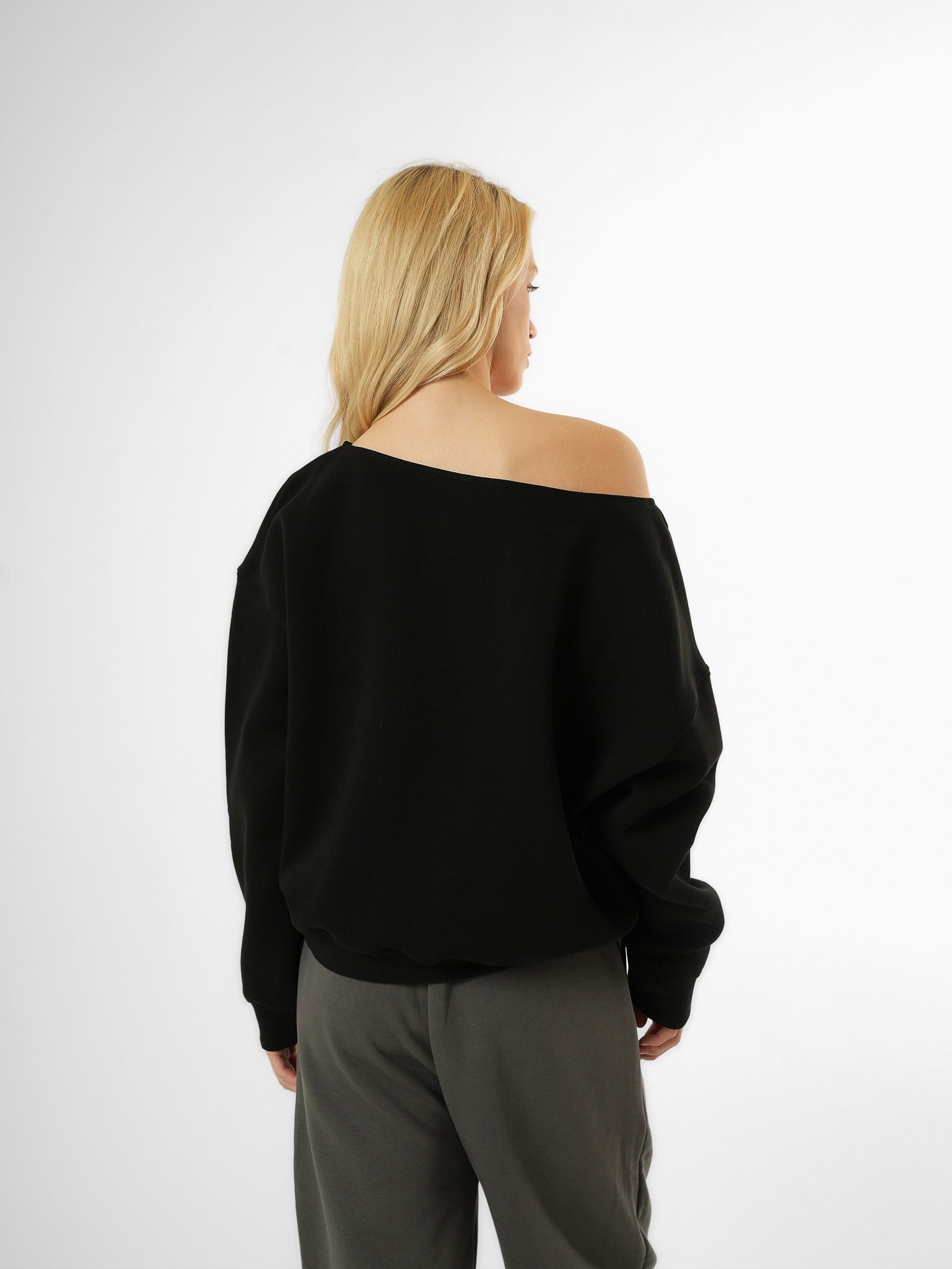 Düşük Omuz Şardonlu Sweatshirt Siyah