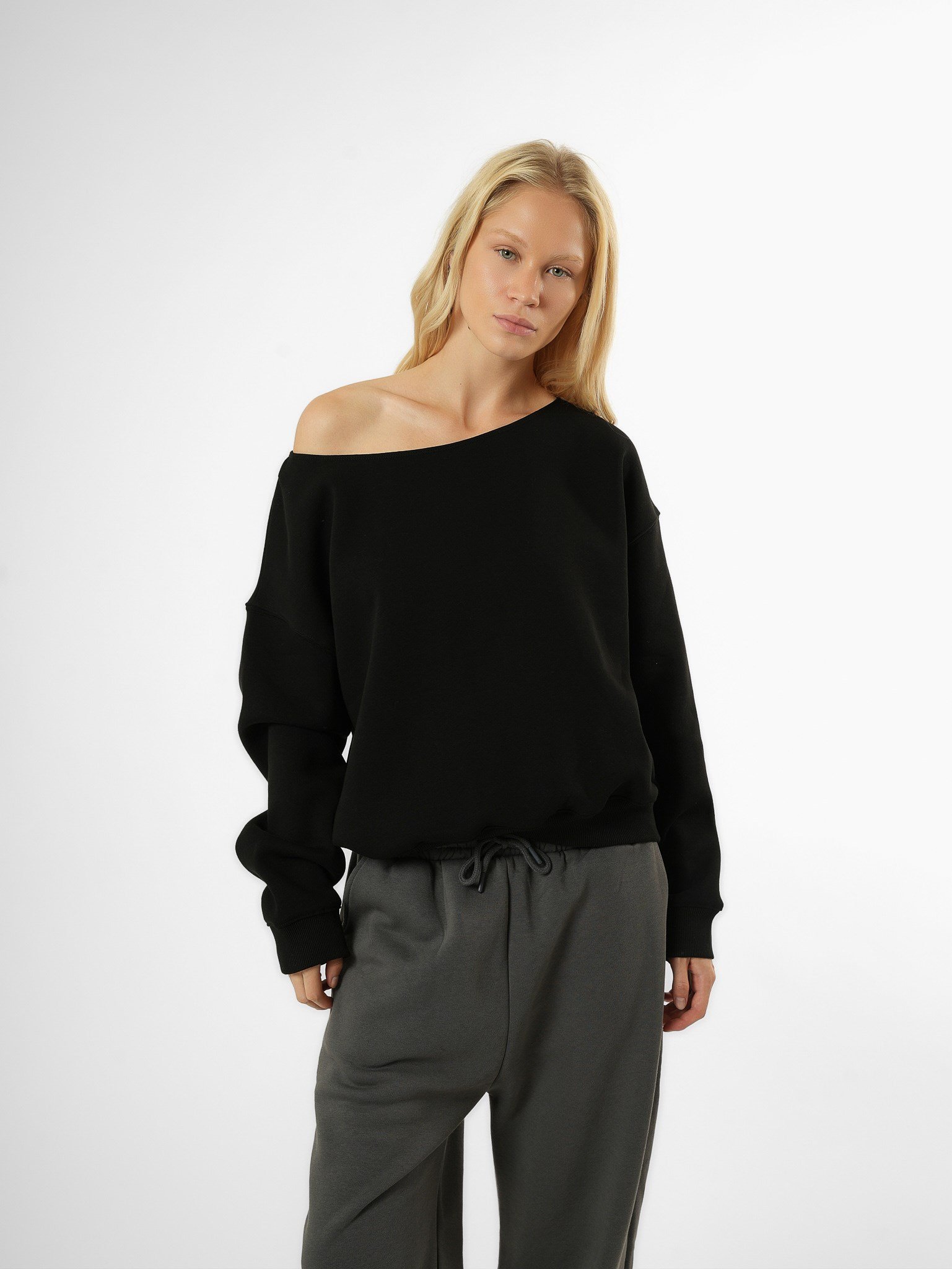 Düşük Omuz Şardonlu Sweatshirt Siyah